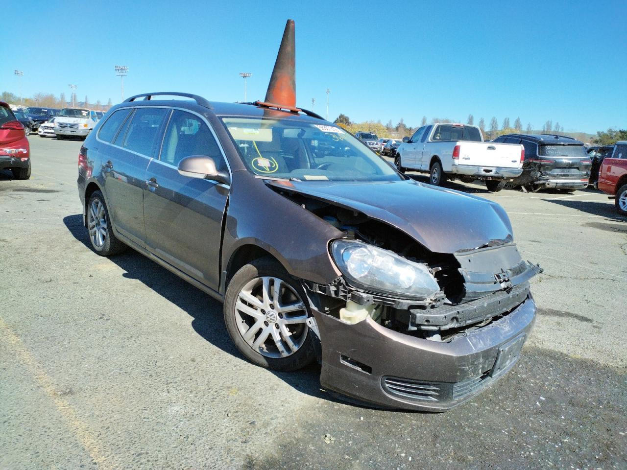 VOLKSWAGEN JETTA TDI 2011 with VIN 3VWPL7AJ2BM691969 - Photo from auction