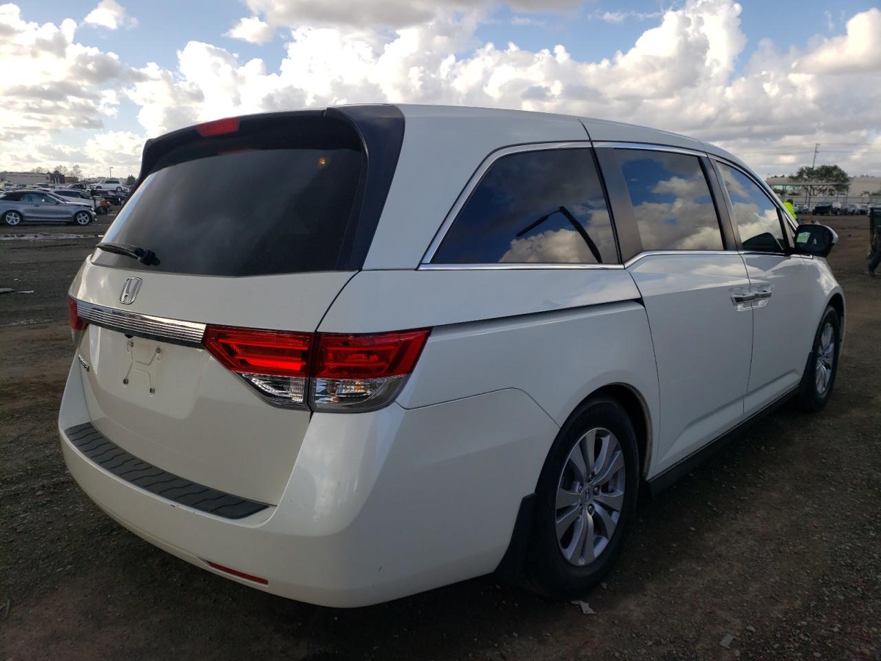 Photo 4 from auction – 2016 HONDA ODYSSEY EX with VIN 5FNRL5H63GB128474