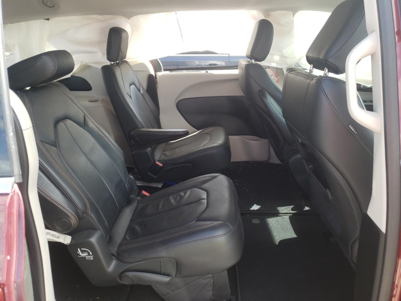 Photo 6 from auction – 2018 CHRYSLER PACIFICA T with VIN 2C4RC1BG4JR310433