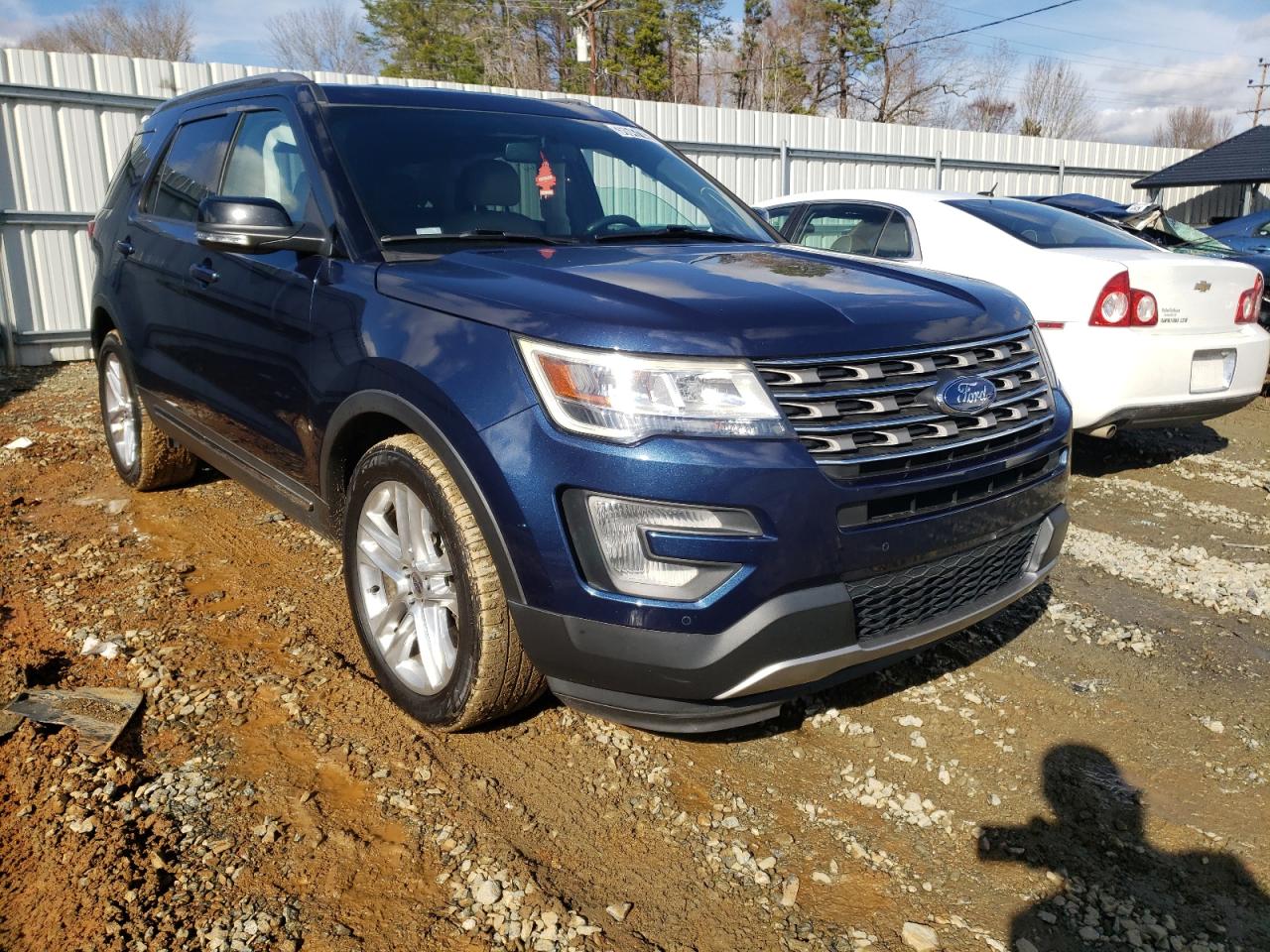 FORD EXPLORER X 2017 with VIN 1FM5K7D8XHGD95747 - Photo from auction