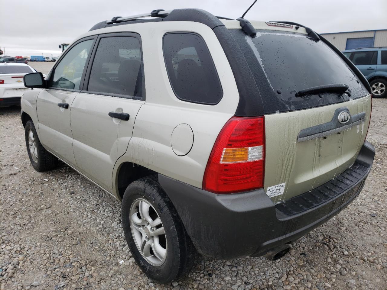 Photo 3 from auction – 2007 KIA SPORTAGE E with VIN KNDJF723X77437461