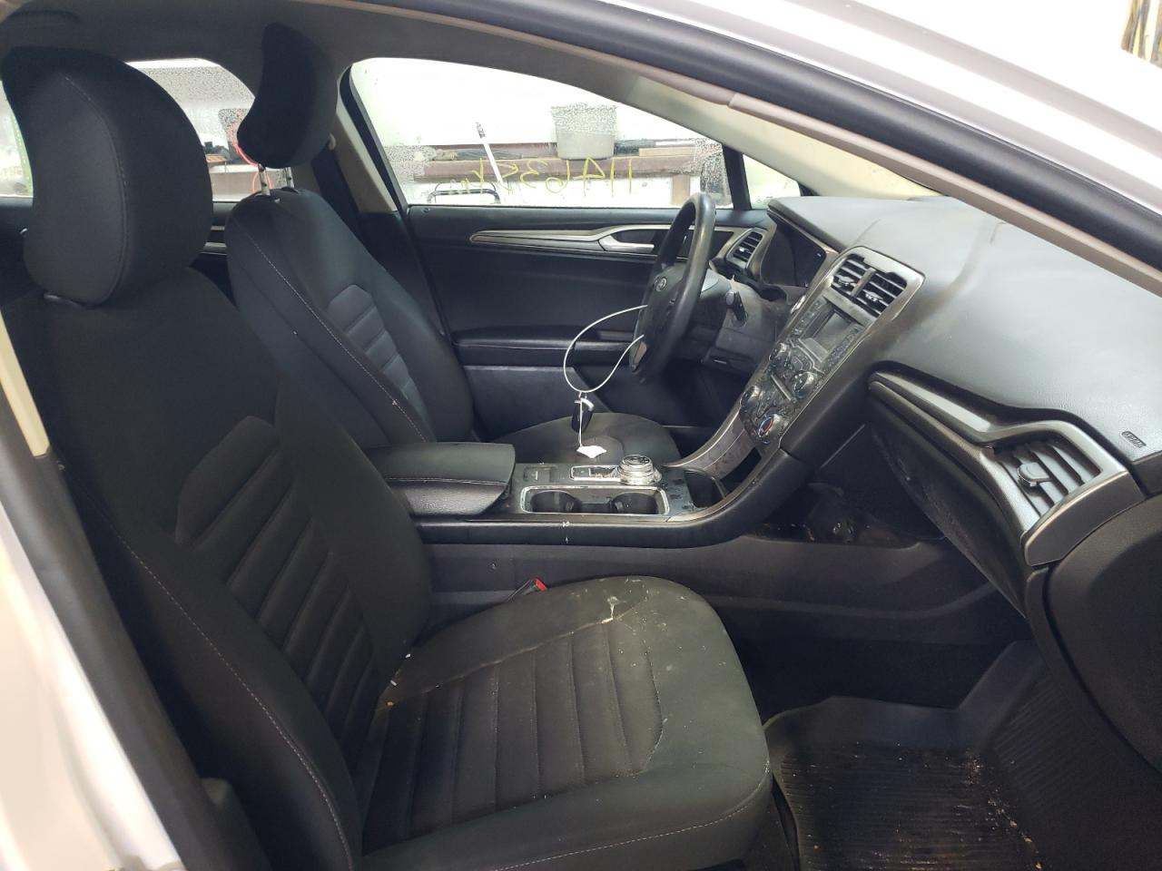 Photo 5 from auction – 2017 FORD FUSION SE with VIN 3FA6P0H74HR134809