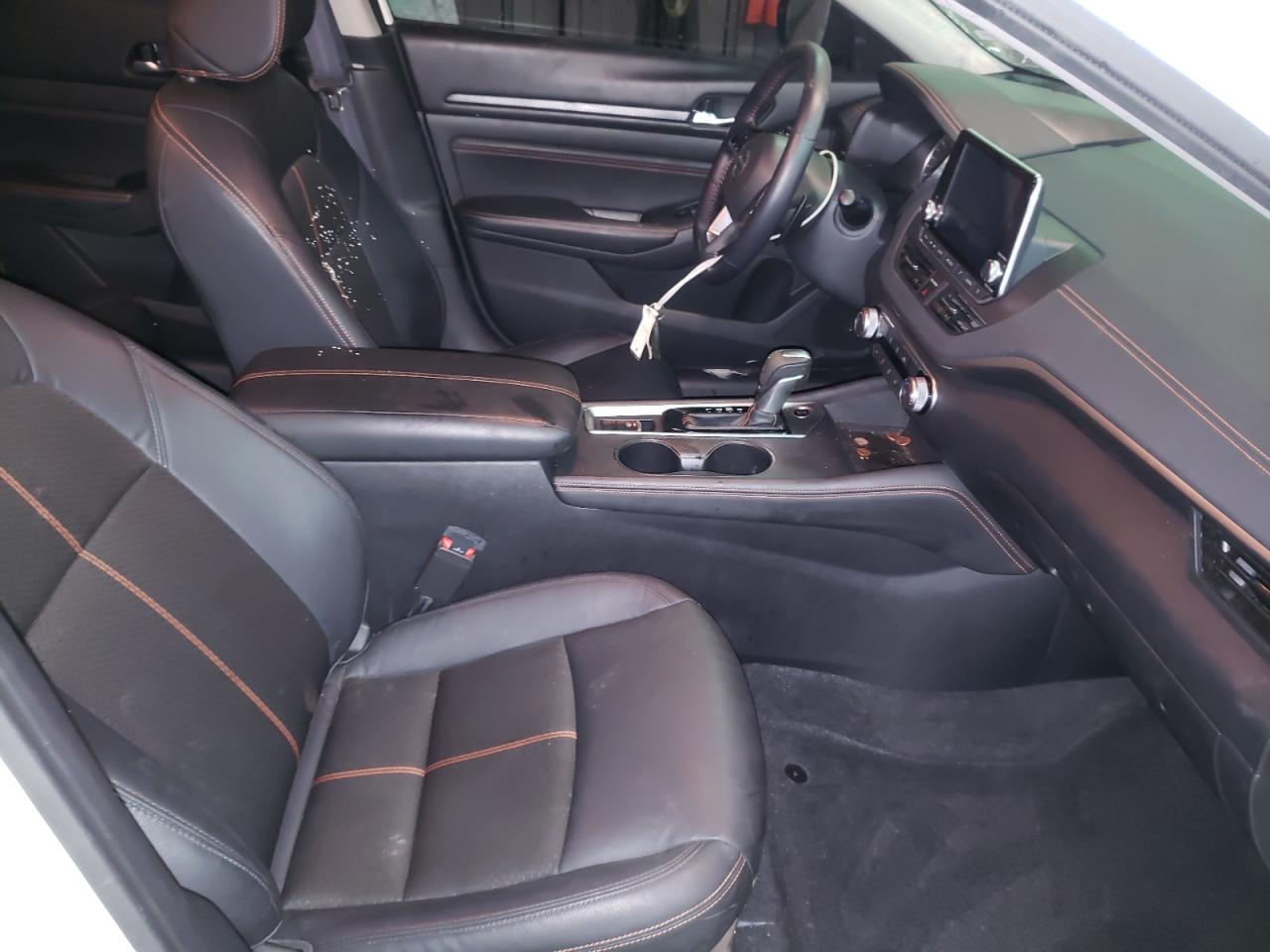 Photo 5 from auction – 2020 NISSAN ALTIMA SR with VIN 1N4BL4CW8LN323622
