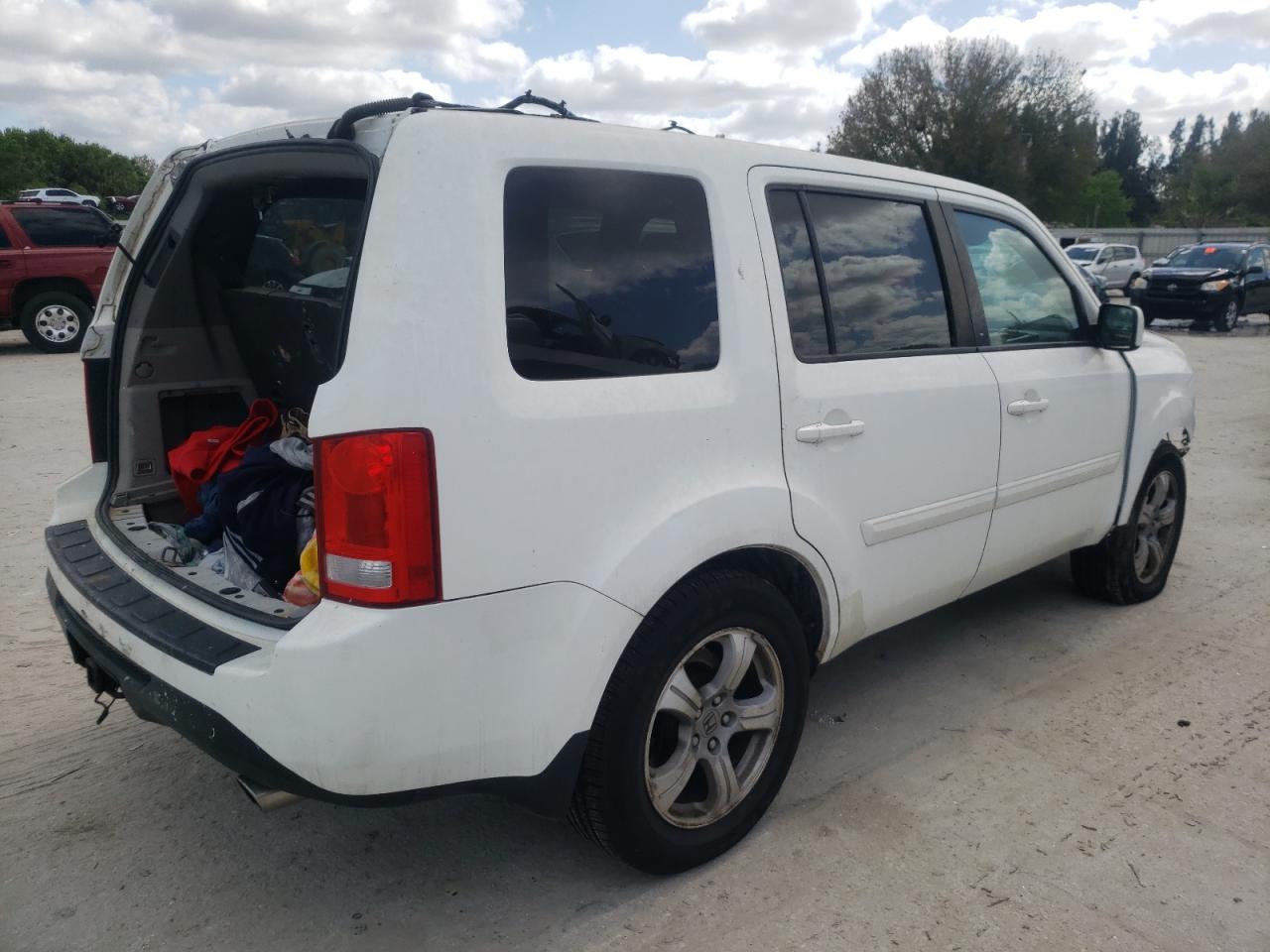 Photo 4 from auction – 2013 HONDA PILOT EXL with VIN 5FNYF4H54DB082587