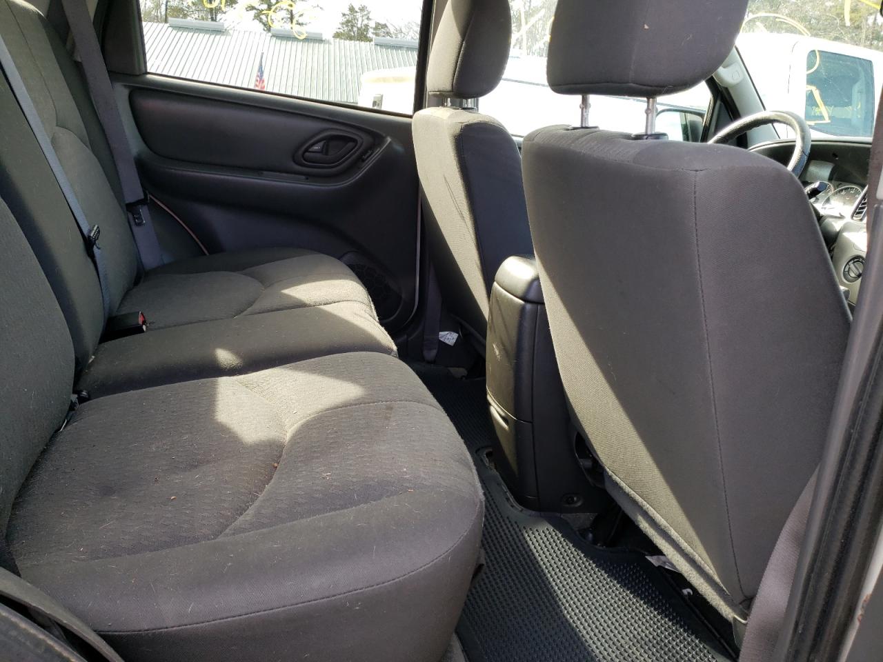 Photo 6 from auction – 2006 MAZDA TRIBUTE with VIN 4F2YZ92ZX6KM11976
