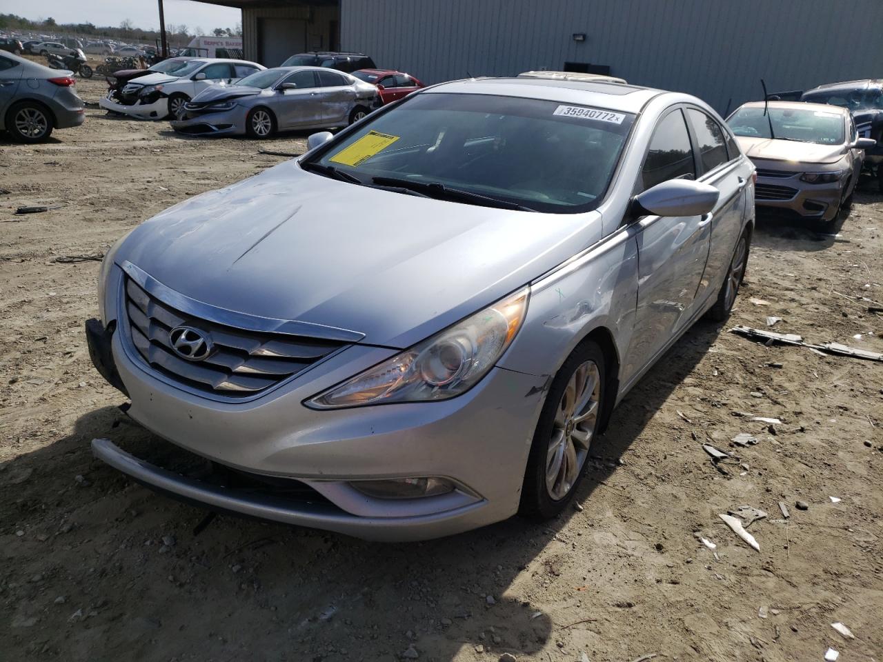 Photo 2 from auction – 2013 HYUNDAI SONATA SE with VIN 5NPEC4AB2DH533027