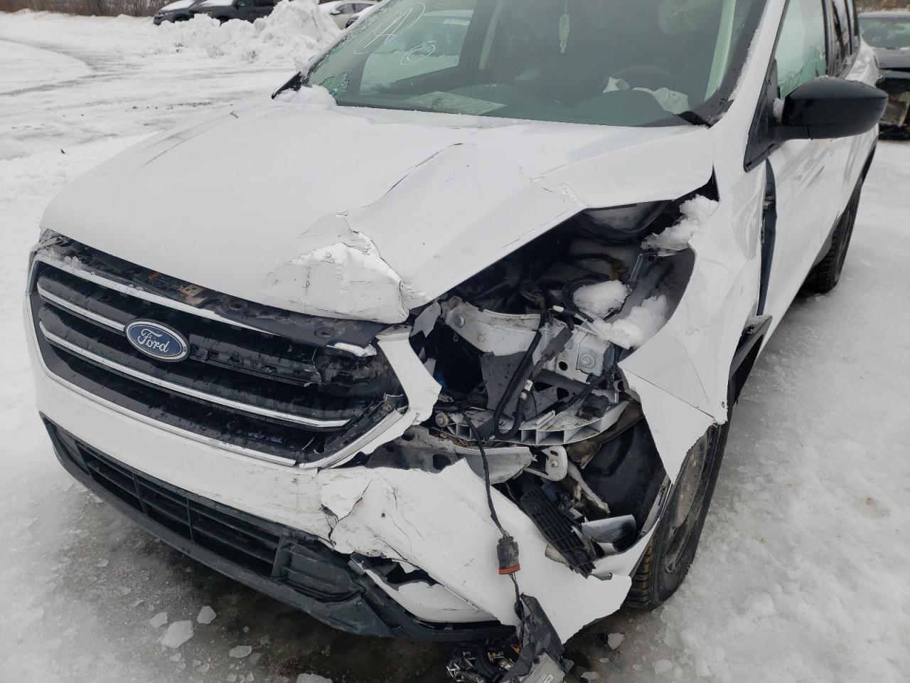 Photo 19 from auction – 2018 FORD ESCAPE SE with VIN 1FMCU0GD6JUD32315
