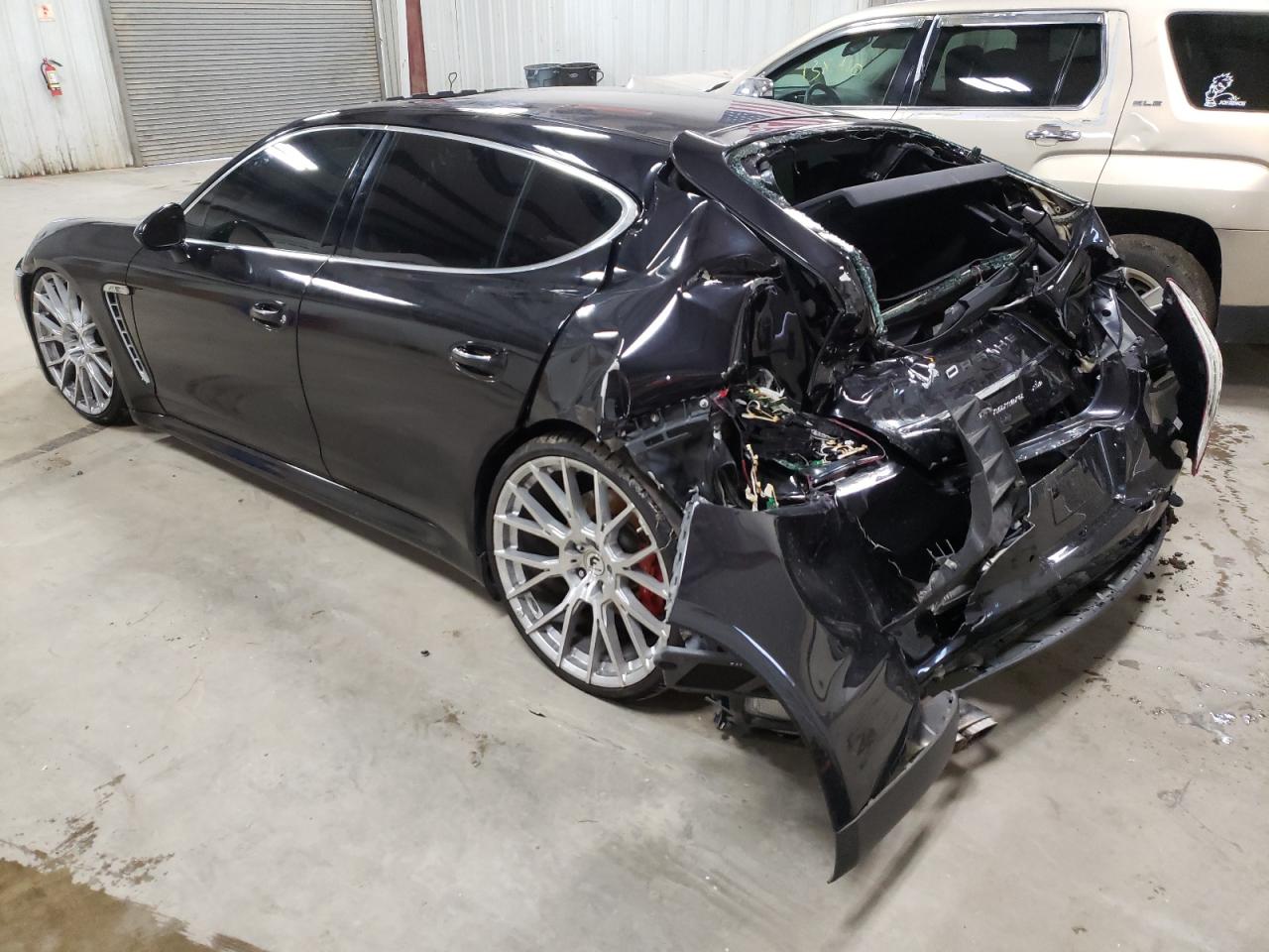 Photo 3 from auction – 2011 PORSCHE PANAMERA T with VIN WP0AC2A70BL090982