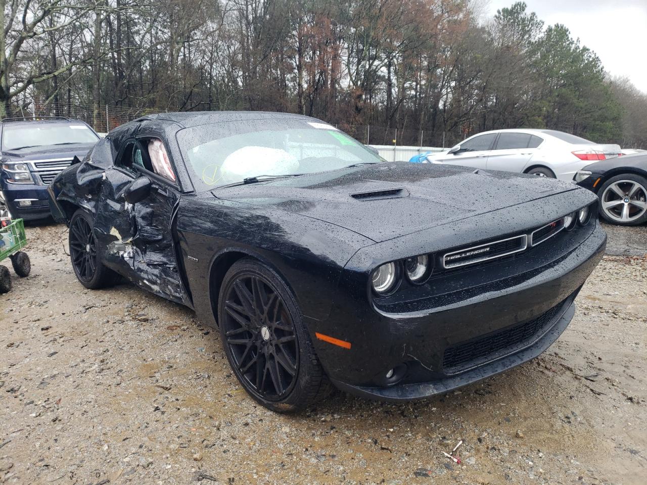 DODGE CHALLENGER 2015 with VIN 2C3CDZAT2FH733402 - Photo from auction