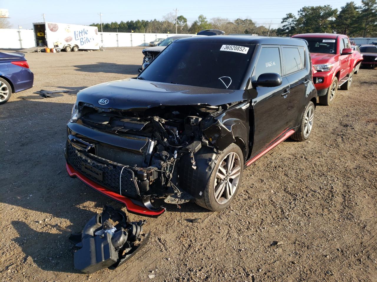 Photo 2 from auction – 2015 KIA SOUL + with VIN KNDJP3A59F7773917