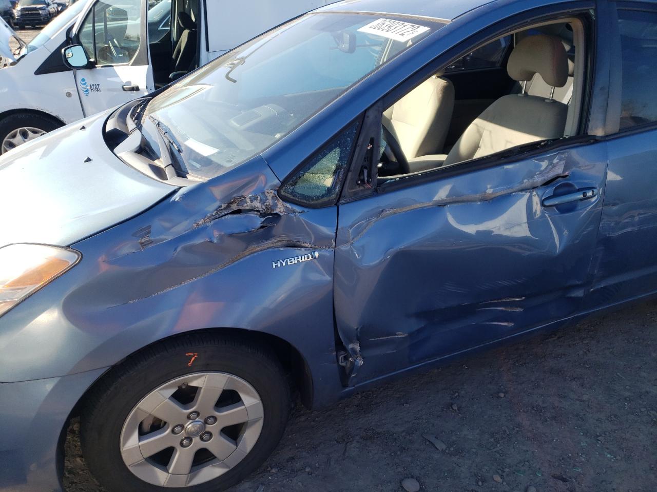 Photo 9 from auction – 2007 TOYOTA PRIUS with VIN JTDKB20UX77638307