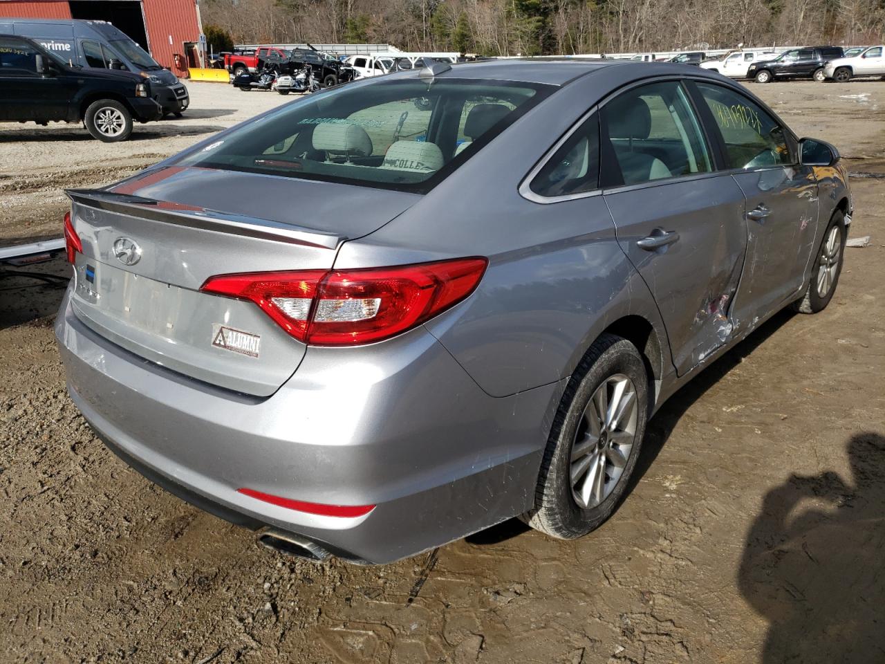 Photo 4 from auction – 2015 HYUNDAI SONATA SE with VIN 5NPE24AF8FH176252