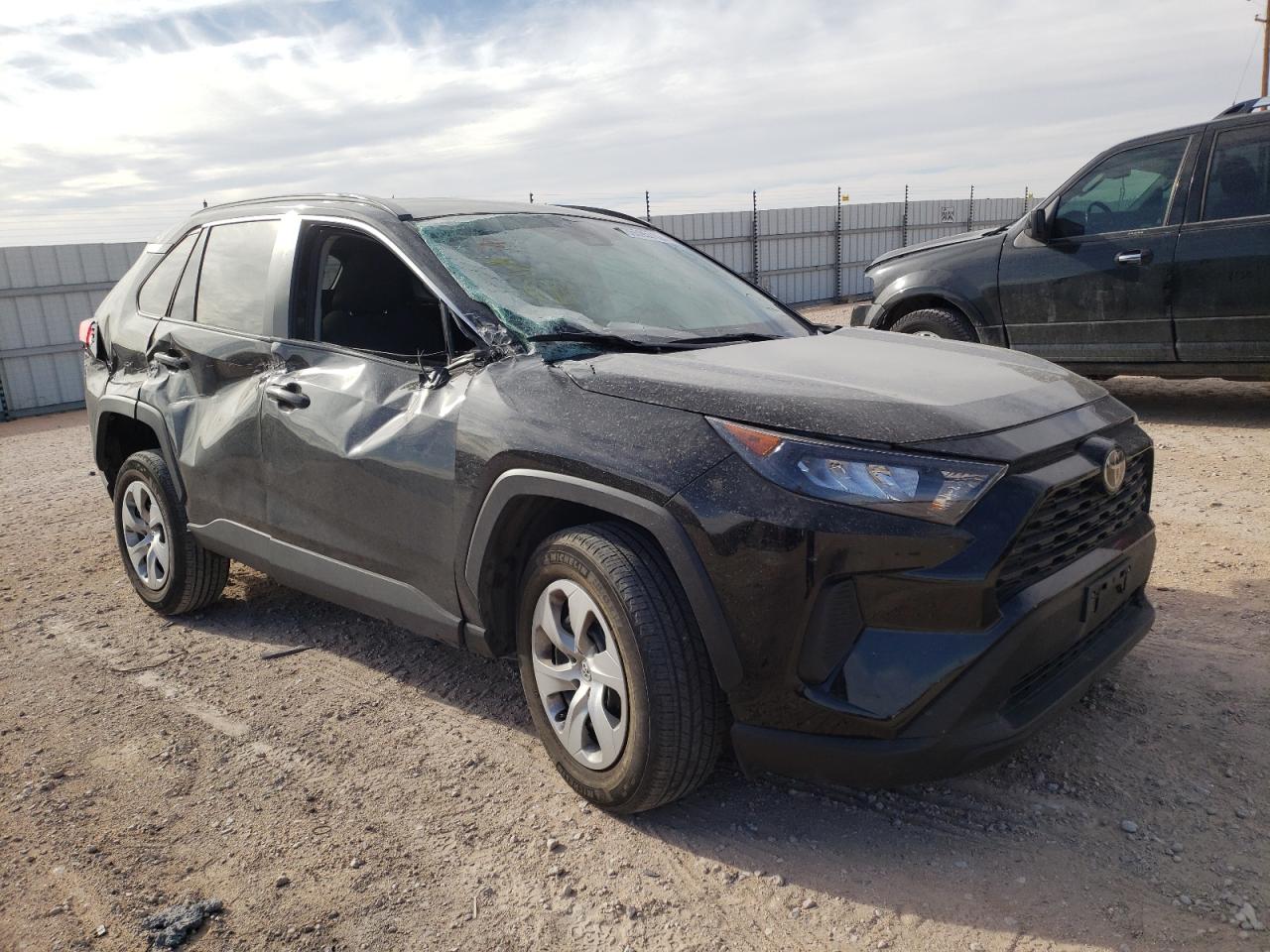 Photo 1 from auction – 2019 TOYOTA RAV4 LE with VIN 2T3H1RFV2KW027559