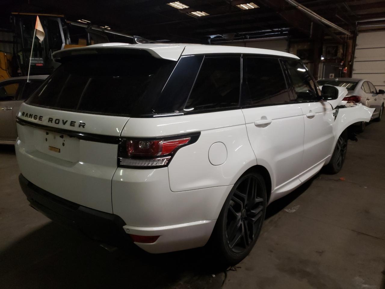 Photo 4 from auction – 2017 LAND ROVER RANGE ROVE with VIN SALWR2FV1HA162426