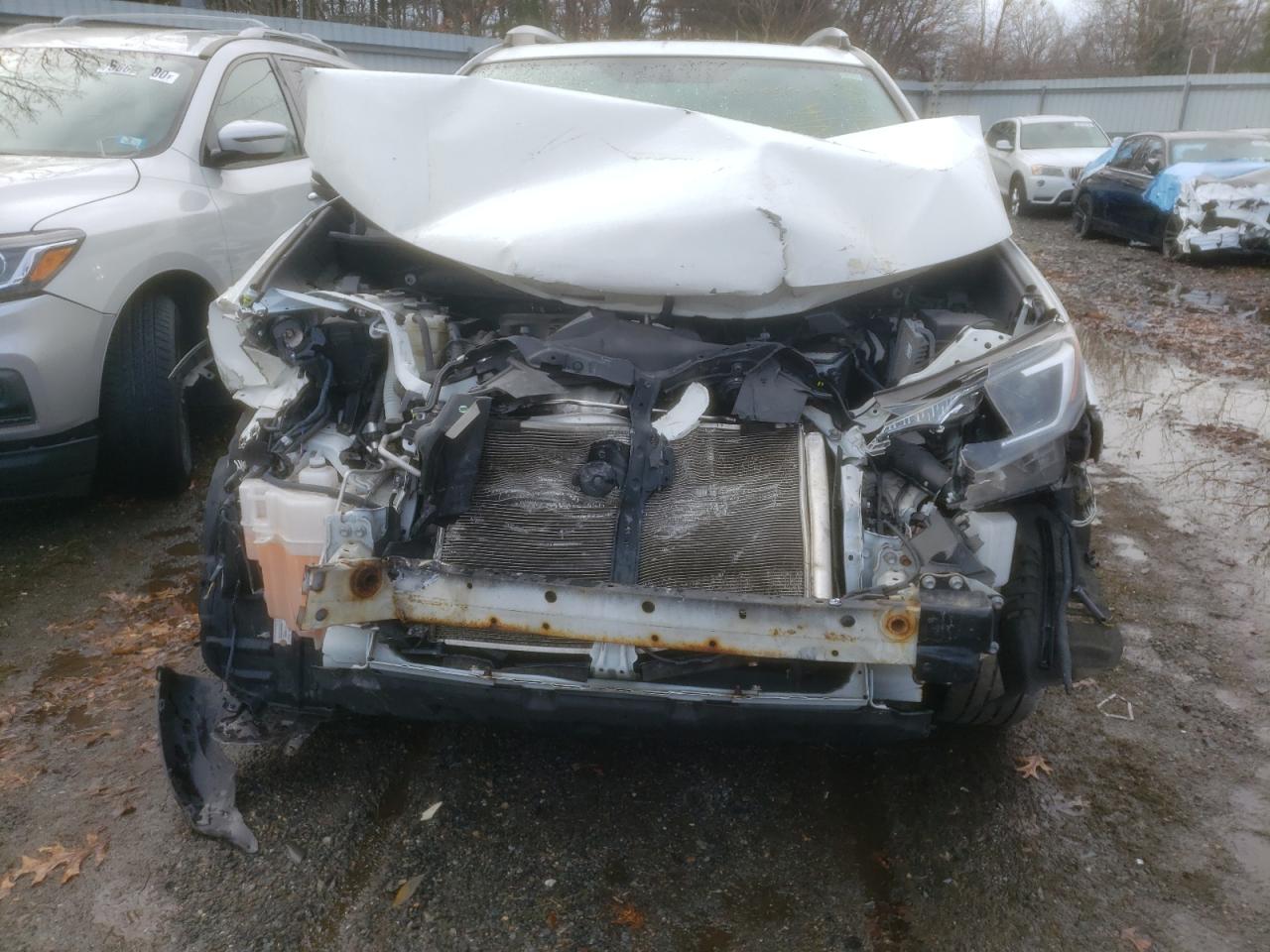 Photo 9 from auction – 2016 TOYOTA RAV4 XLE with VIN JTMRFREV6GJ079449