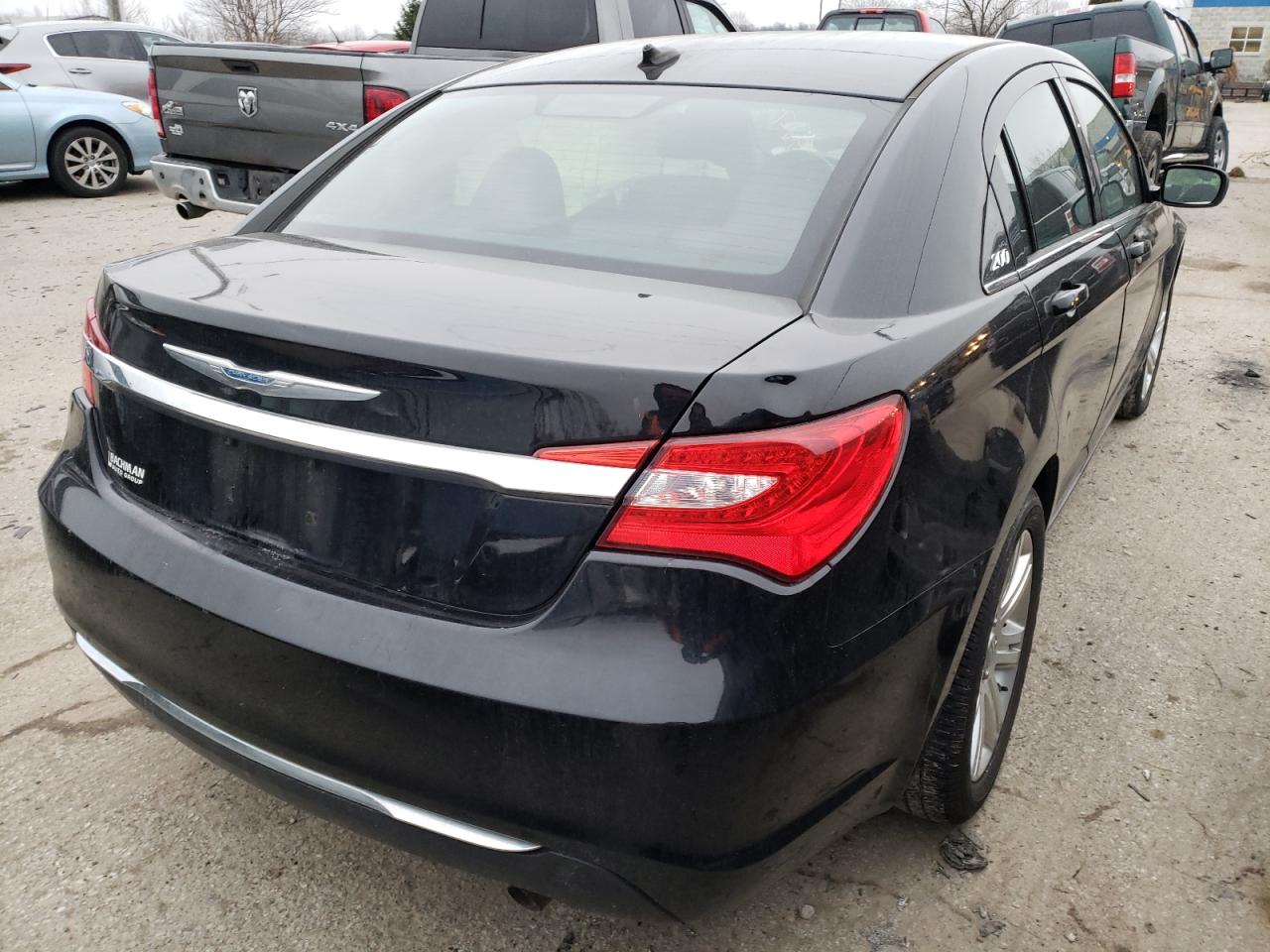 صورة رقم 4 من المزاد - 2013 CHRYSLER 200 TOURIN مع VIN 1C3CCBBB2DN521961
