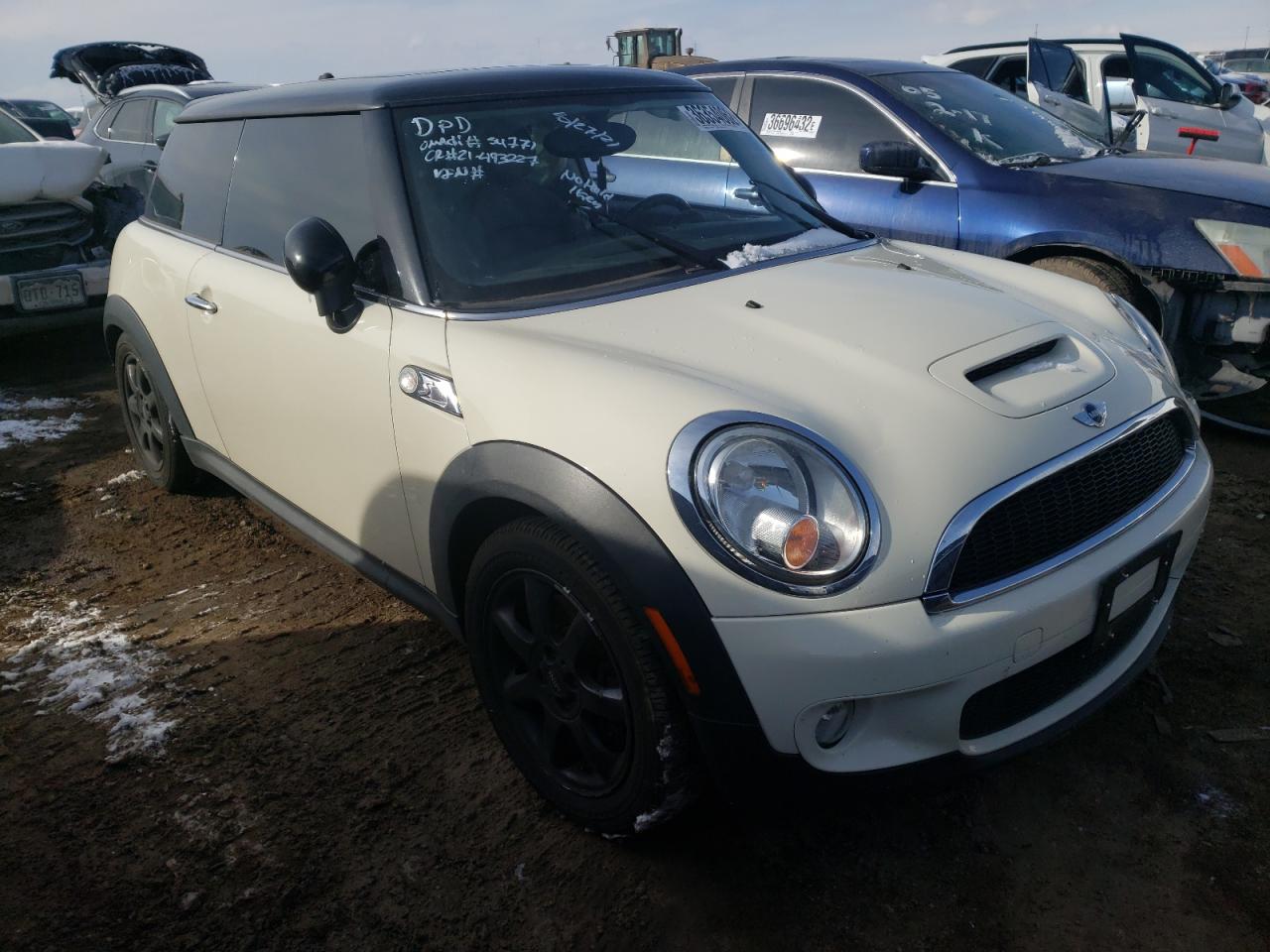 MINI COOPER S 2010 with VIN WMWMF7C59ATZ70572 - Photo from auction