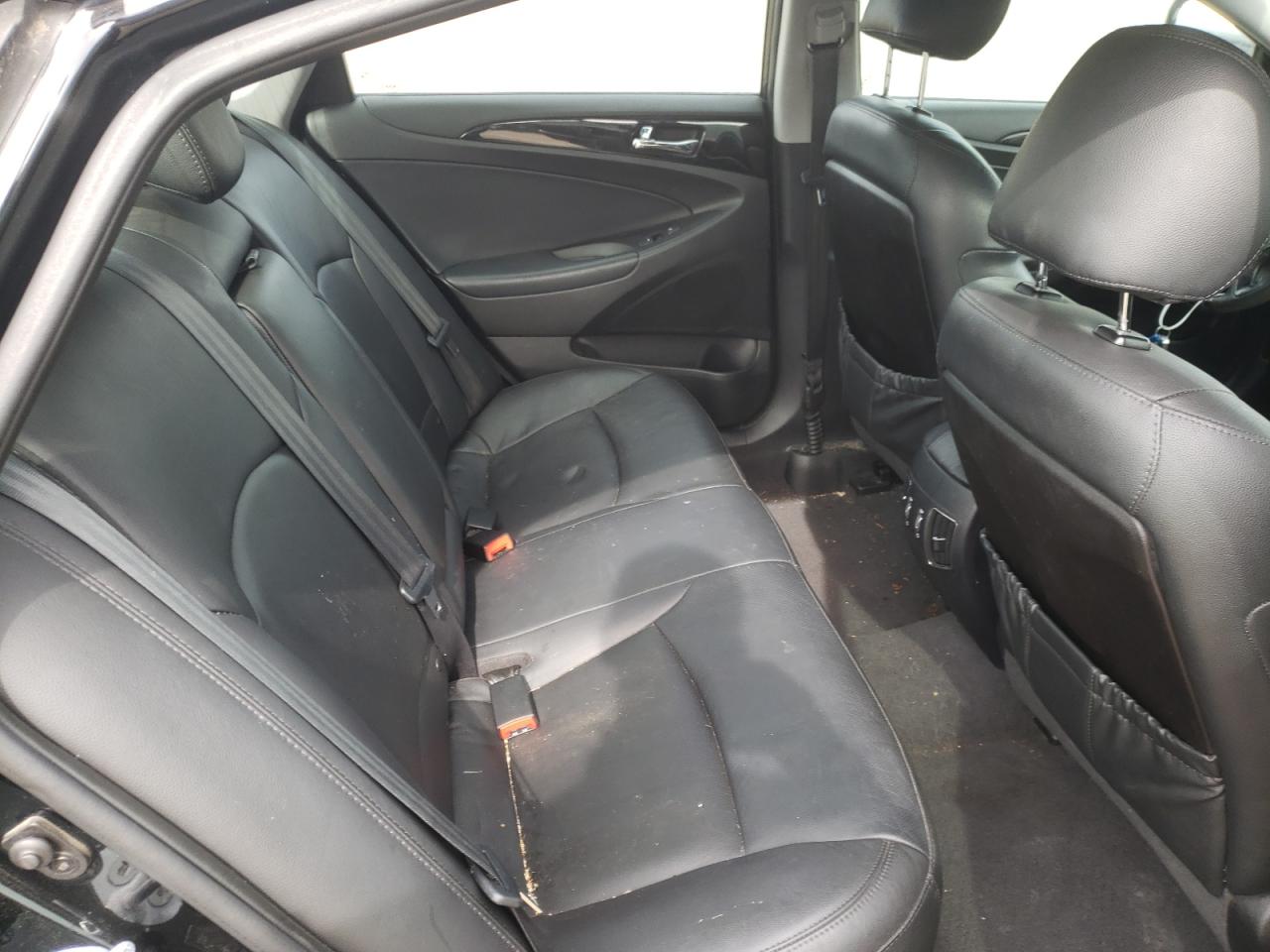 Photo 6 from auction – 2012 HYUNDAI SONATA SE with VIN 5NPEC4AC4CH391920
