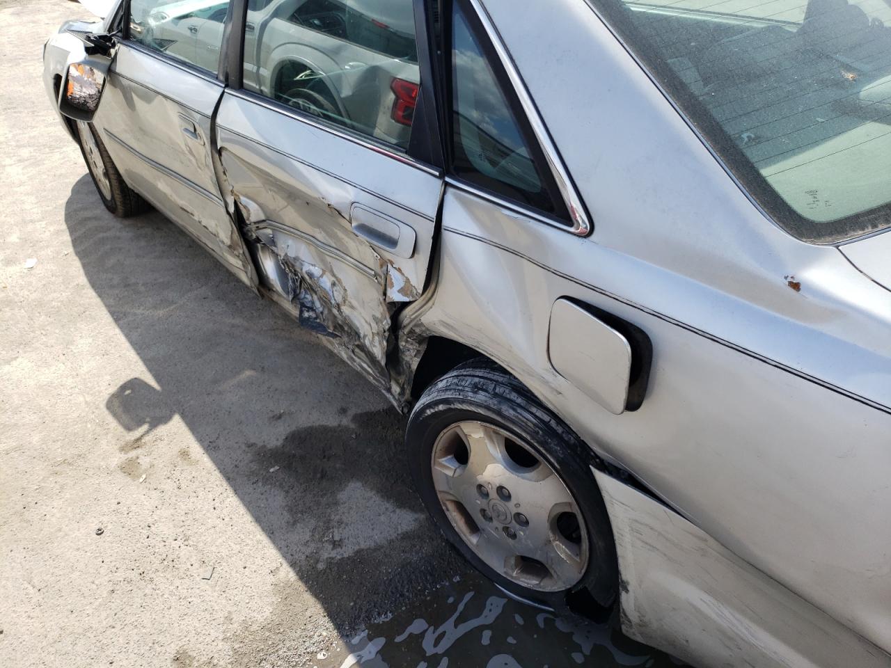 Photo 9 from auction – 2004 TOYOTA AVALON XL with VIN 4T1BF28B34U384116