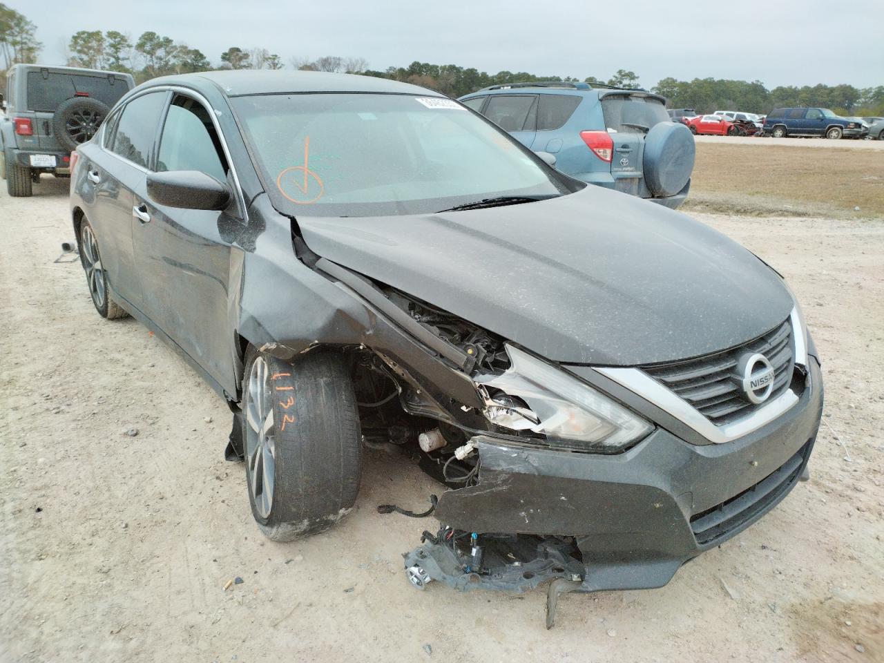 NISSAN ALTIMA 2.5 2017 with VIN 1N4AL3AP1HN320697 - Photo from auction