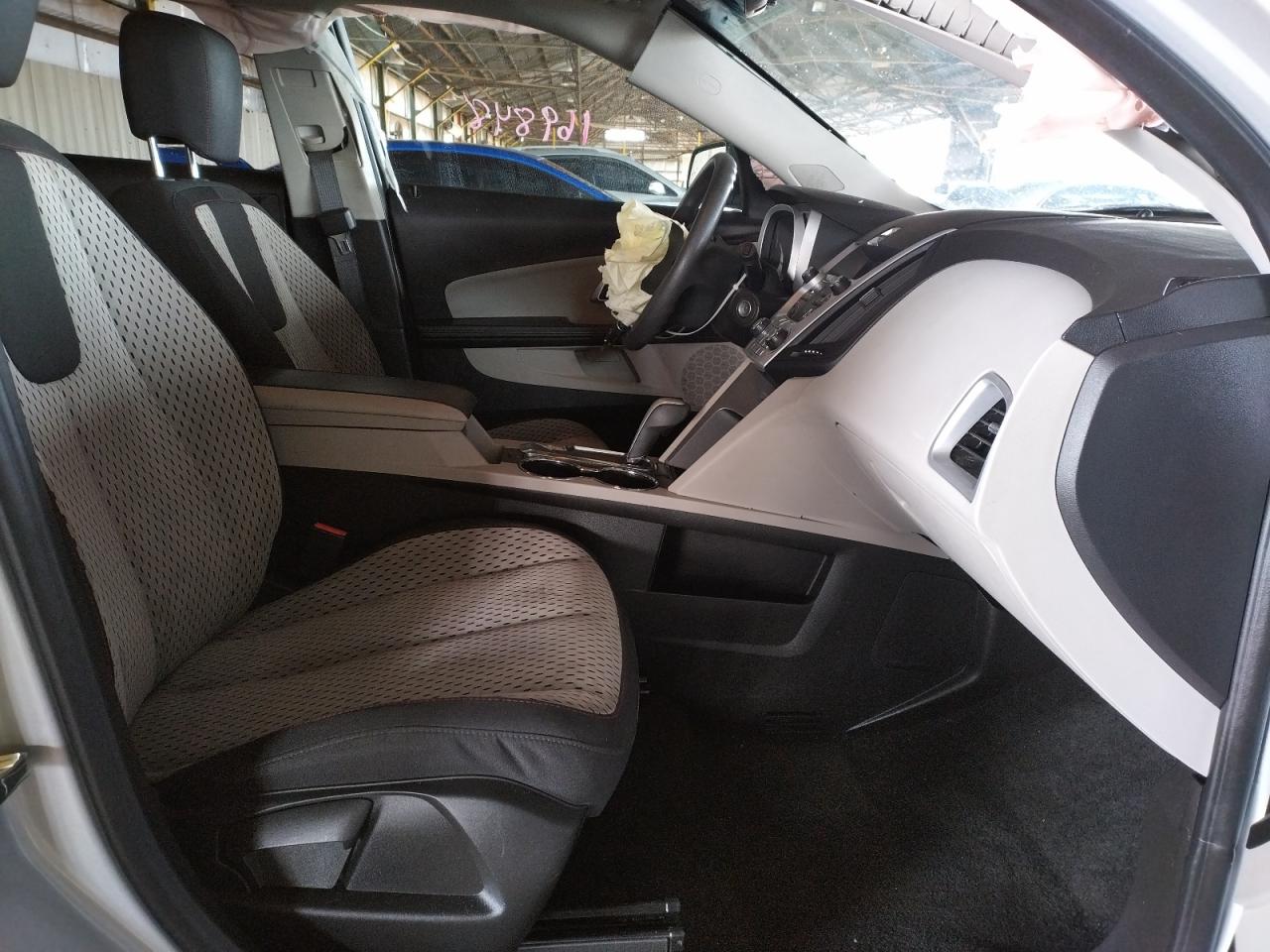 Photo 5 from auction – 2015 CHEVROLET EQUINOX LS with VIN 2GNALAEK3F6218209