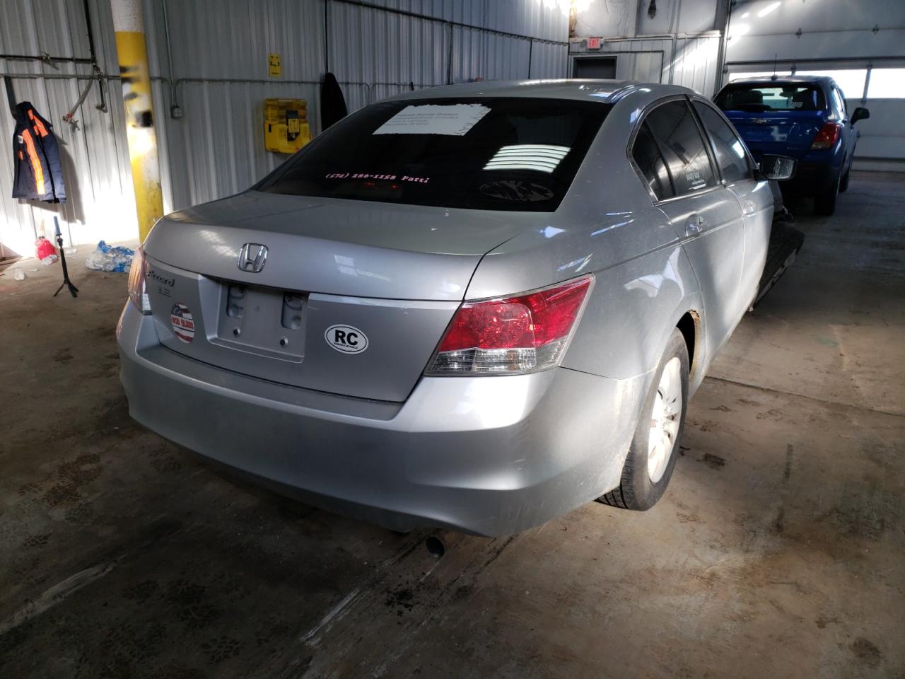 Photo 4 from auction – 2008 HONDA ACCORD LX with VIN JHMCP26398C033237