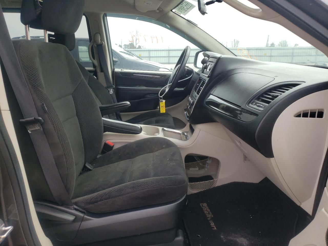 Photo 5 from auction – 2016 DODGE GRAND CARA with VIN 2C4RDGCG7GR363442