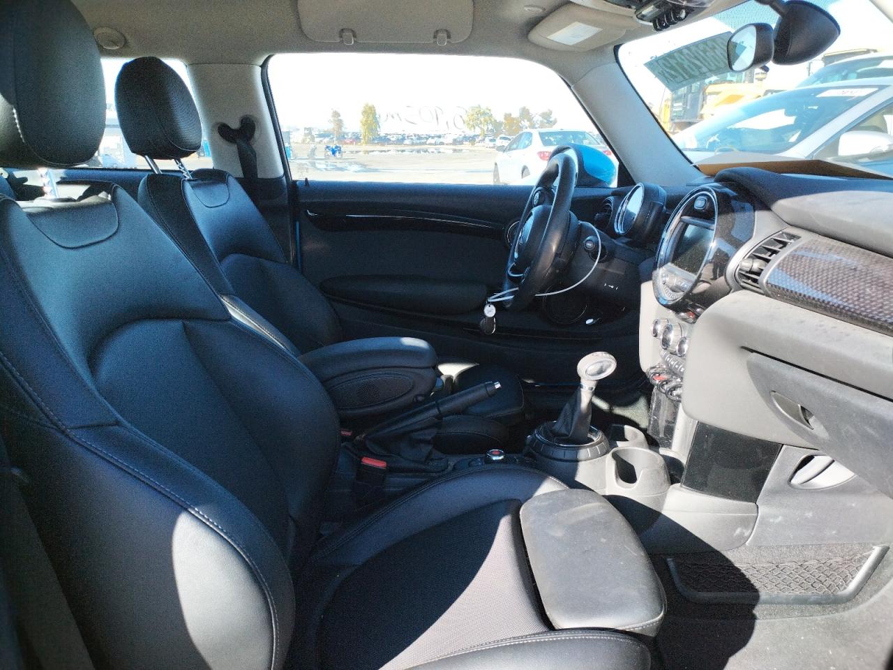 Photo 5 from auction – 2016 MINI COOPER S with VIN WMWXP7C5XG3B33691