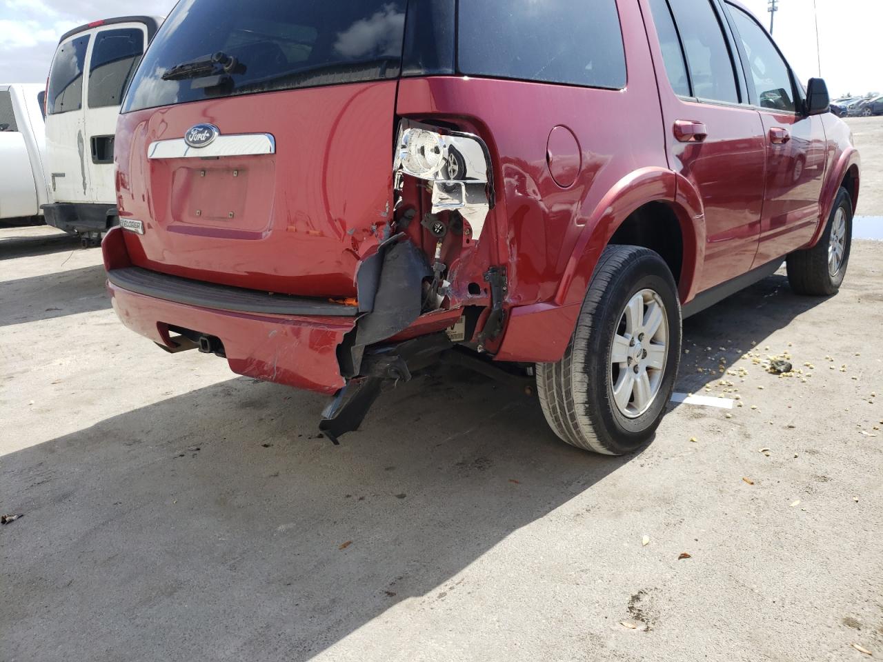 صورة رقم 9 من المزاد - 2010 FORD EXPLORER X مع VIN 1FMEU6DE6AUA13196