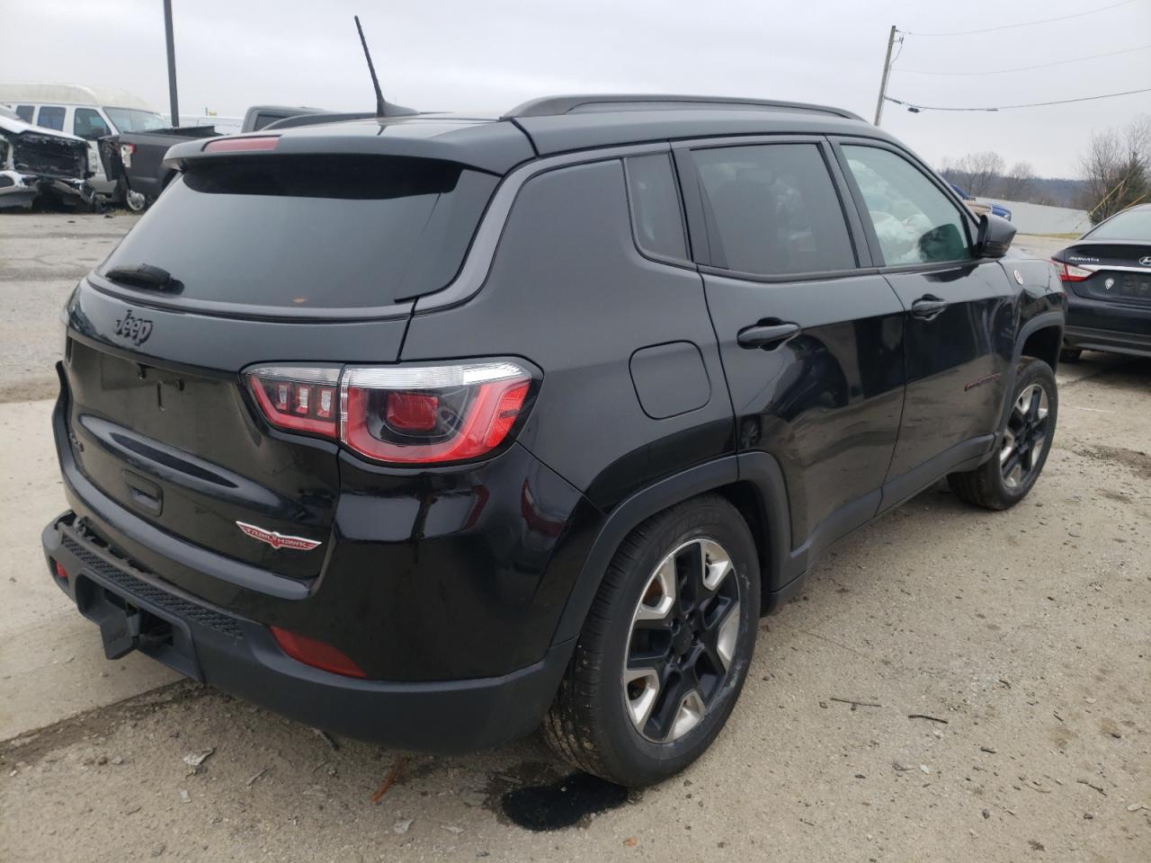 Photo 4 from auction – 2017 JEEP COMPASS TR with VIN 3C4NJDDB1HT656857