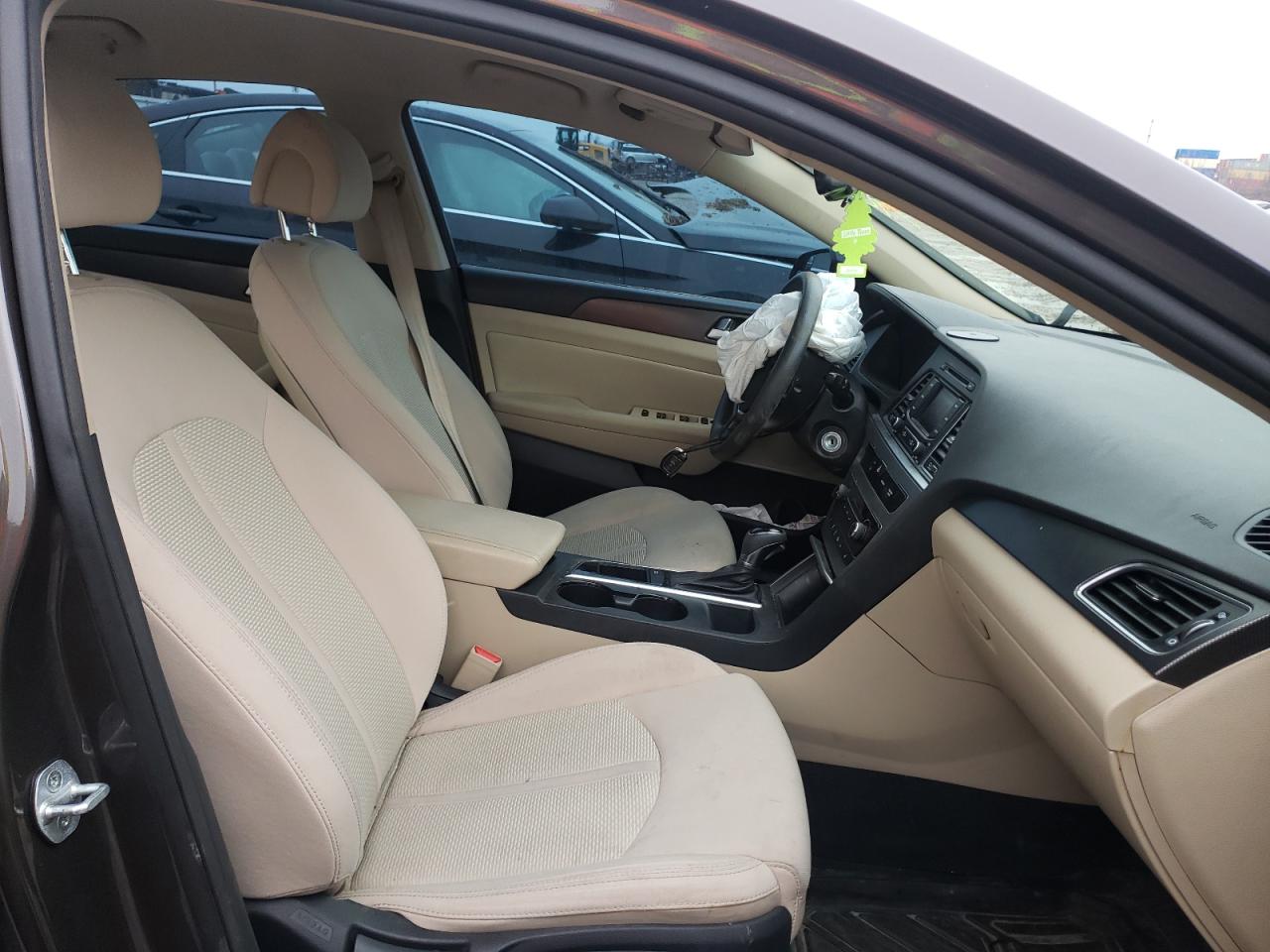 Photo 5 from auction – 2015 HYUNDAI SONATA SPO with VIN 5NPE34AF5FH223900