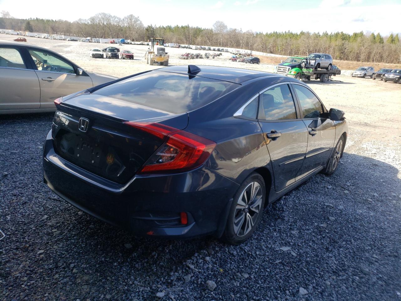 Photo 4 from auction – 2016 HONDA CIVIC EXL with VIN 19XFC1F73GE041347