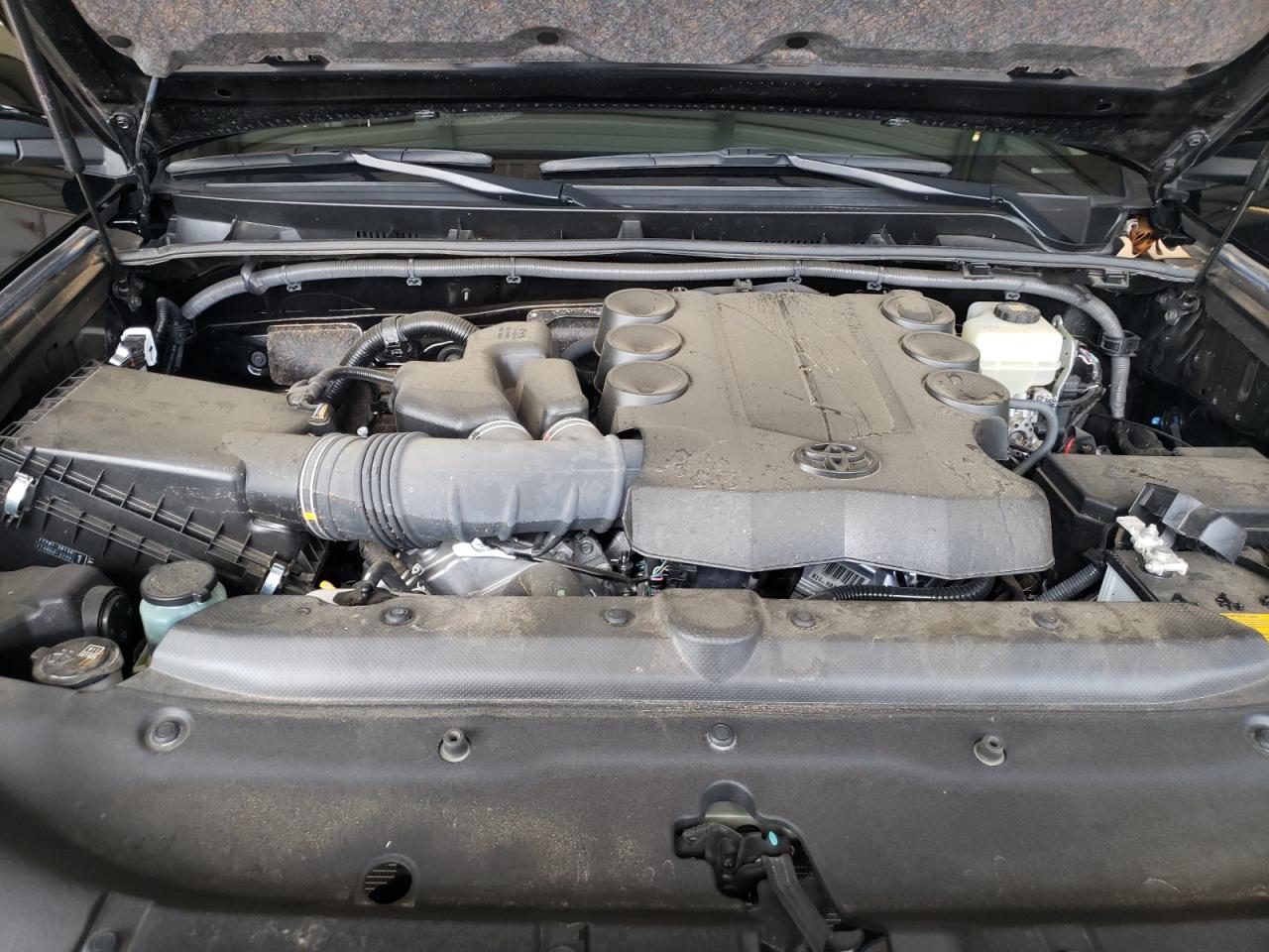 Photo 7 from auction – 2019 TOYOTA 4RUNNER SR with VIN JTEBU5JR5K5638639