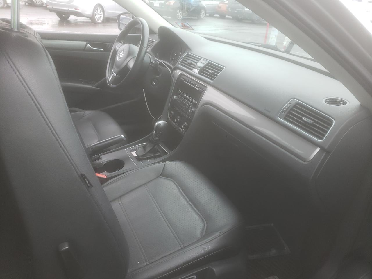 Photo 5 from auction – 2014 VOLKSWAGEN PASSAT S with VIN 1VWAT7A39EC022546