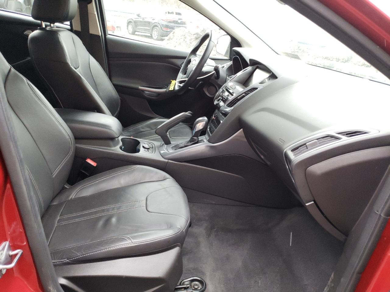 Photo 5 from auction – 2012 FORD FOCUS TITA with VIN 1FAHP3N24CL385372