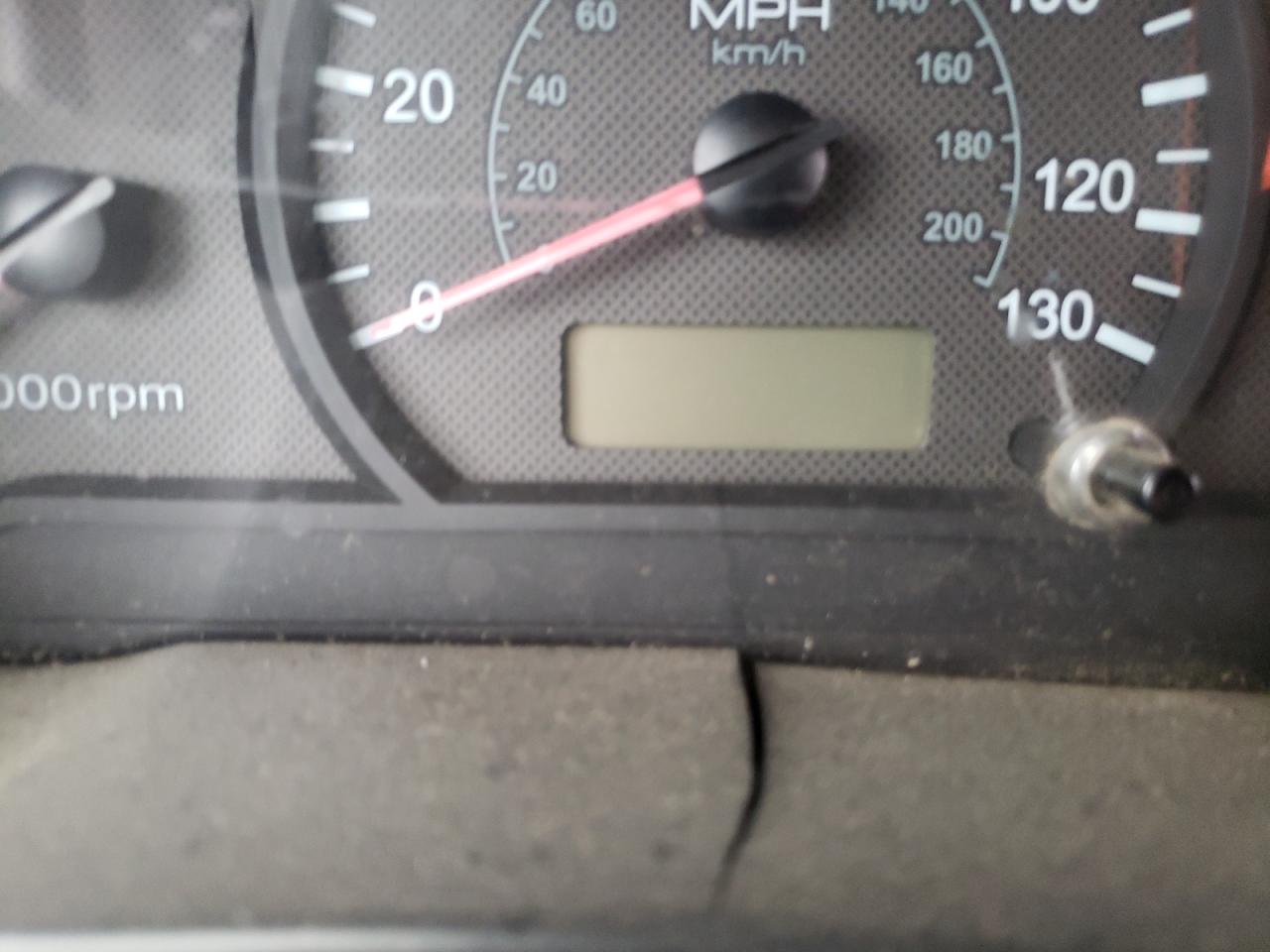 Photo 8 from auction – 2003 HYUNDAI ACCENT with VIN KMHCG45CX3U494329
