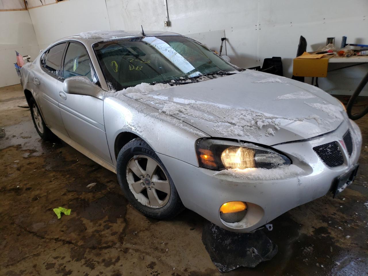 Photo 1 from auction – 2005 PONTIAC GRAND PRIX with VIN 2G2WP522651168680