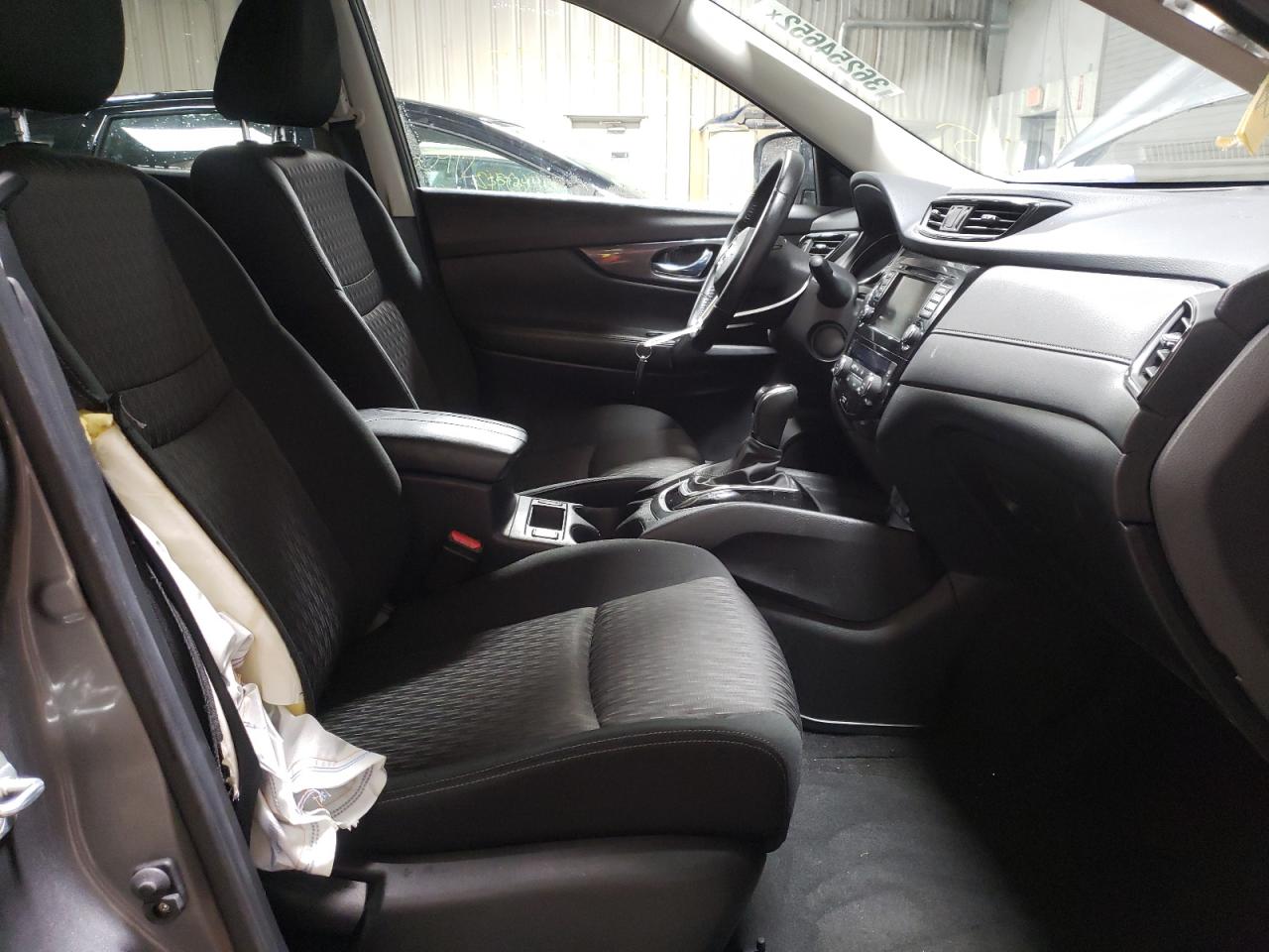 Photo 5 from auction – 2018 NISSAN ROGUE S with VIN JN8AT2MV4JW330076