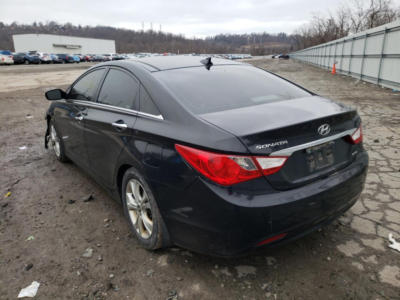 Photo 3 from auction – 2012 HYUNDAI SONATA SE with VIN 5NPEC4ACXCH392912
