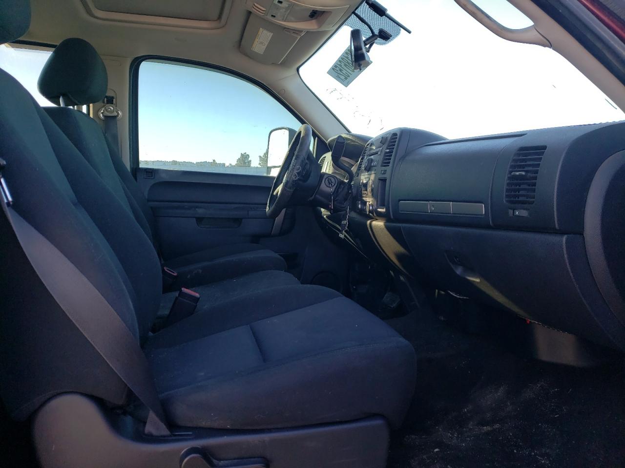 Photo 5 from auction – 2013 GMC SIERRA K25 with VIN 1GT120CG0DF136512