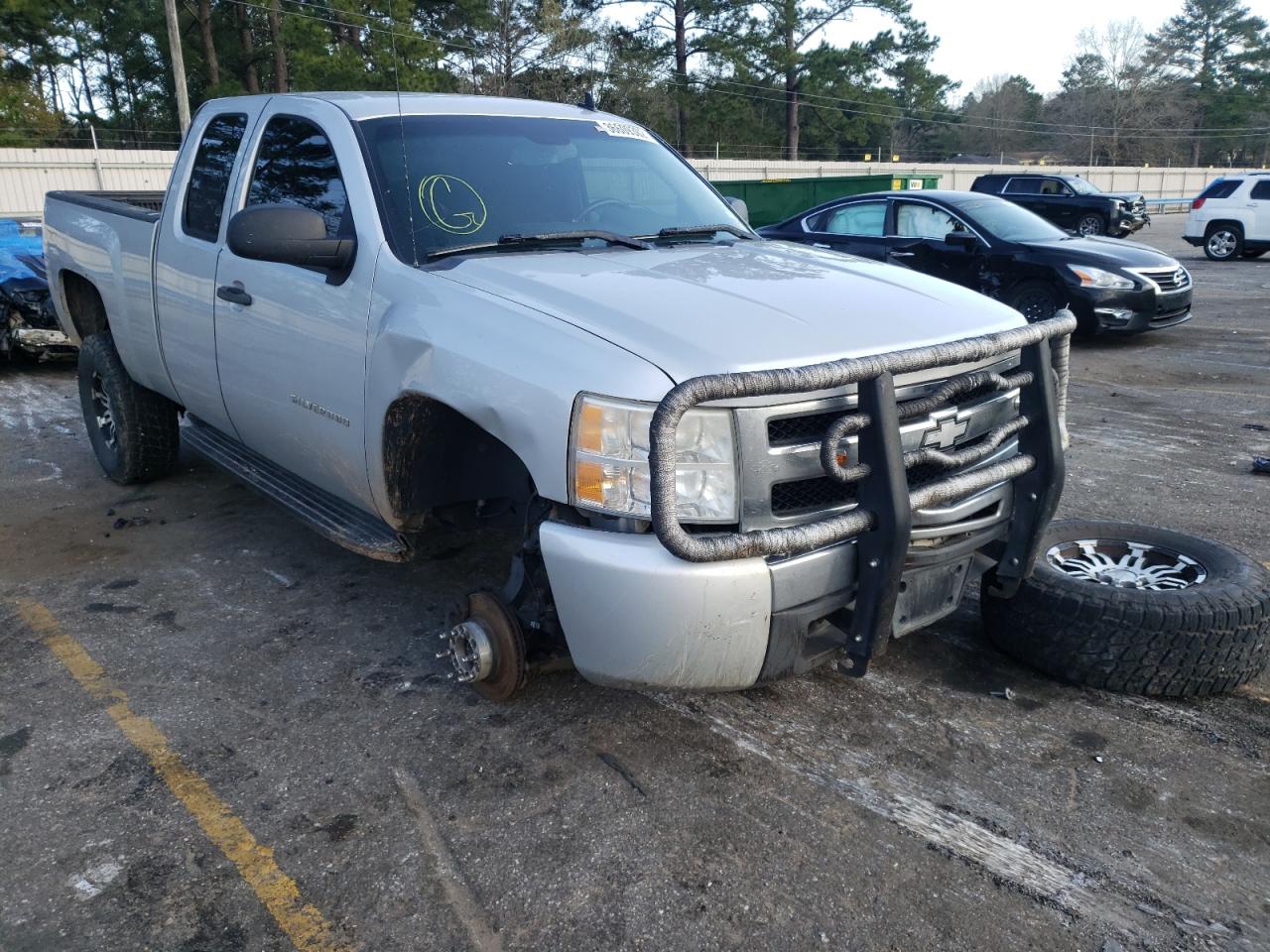 CHEVROLET SILVERADO 2010 with VIN 1GCSKSE36AZ155991 - Photo from auction