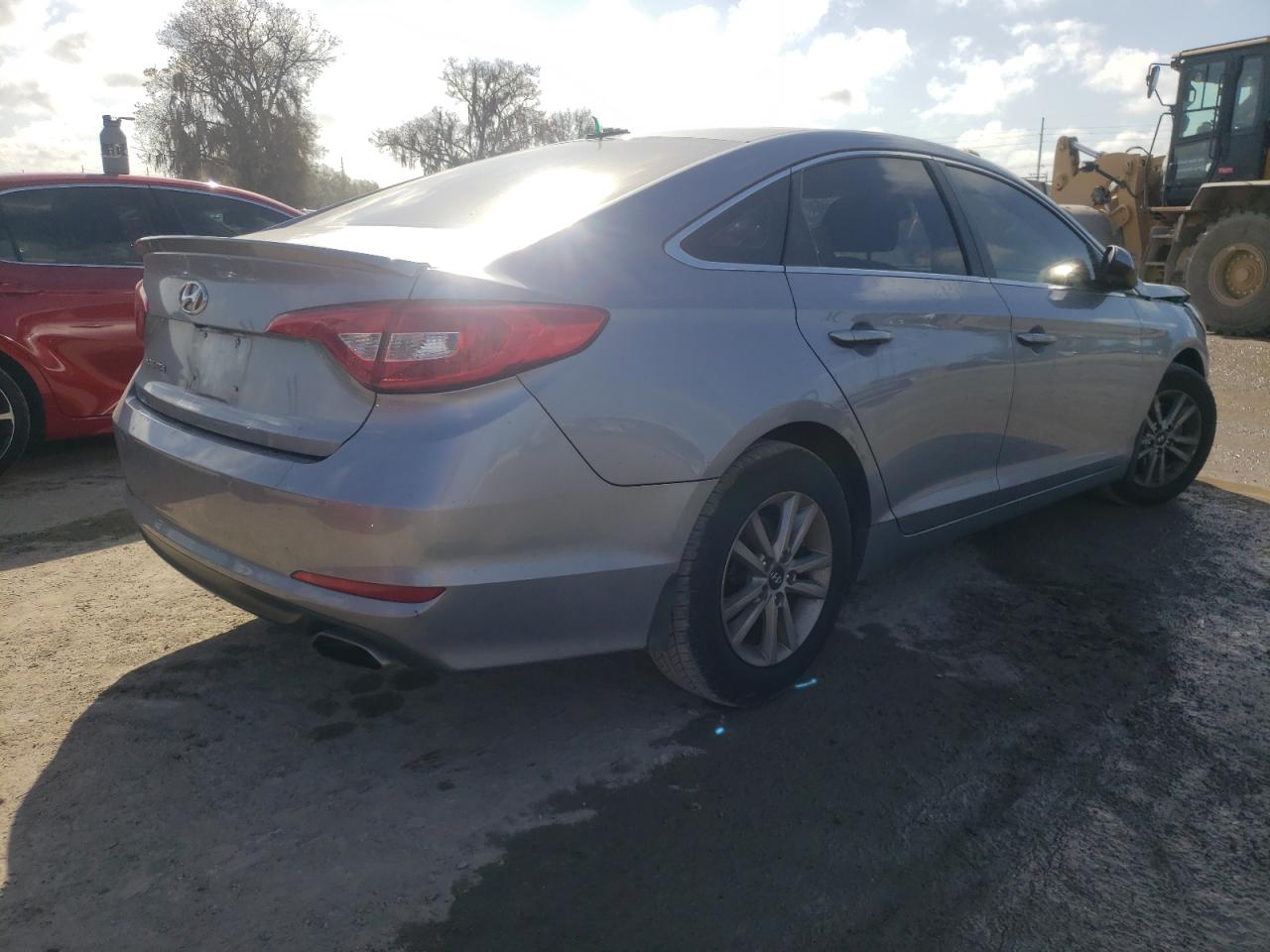Photo 4 from auction – 2016 HYUNDAI SONATA SE with VIN 5NPE24AF8GH314423