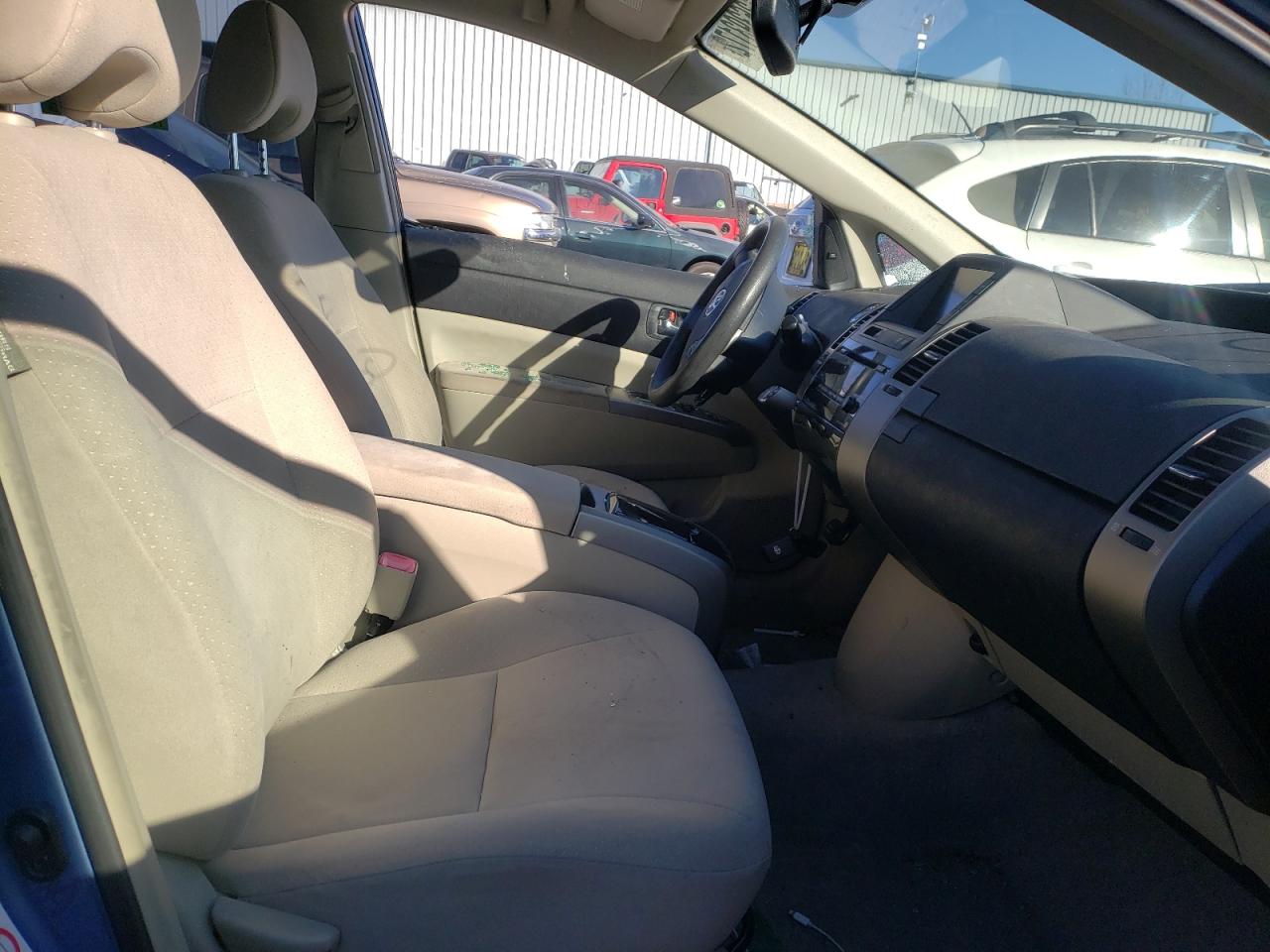 Photo 5 from auction – 2007 TOYOTA PRIUS with VIN JTDKB20UX77638307