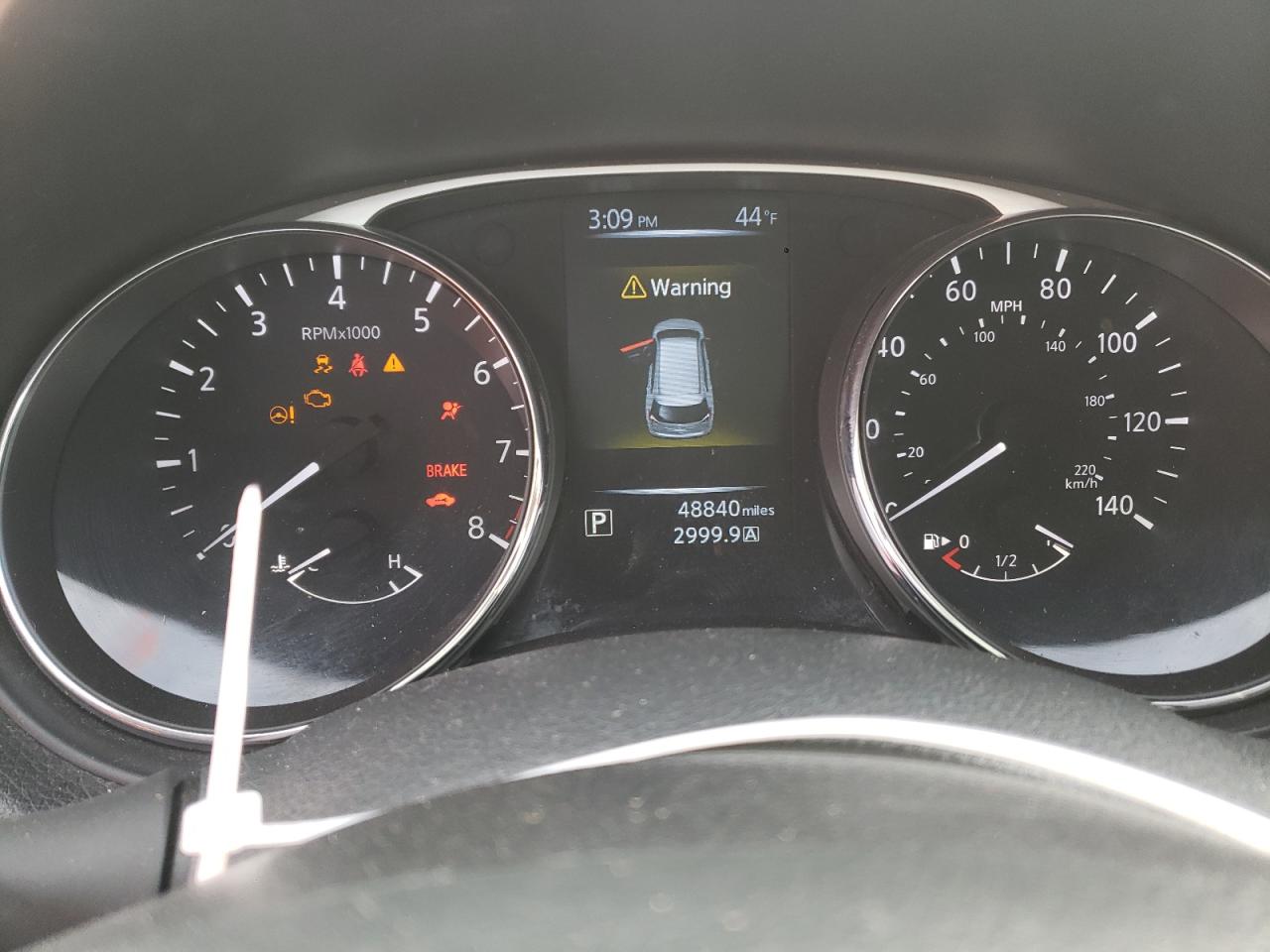 Photo 8 from auction – 2015 NISSAN ROGUE S with VIN 5N1AT2MV3FC764215