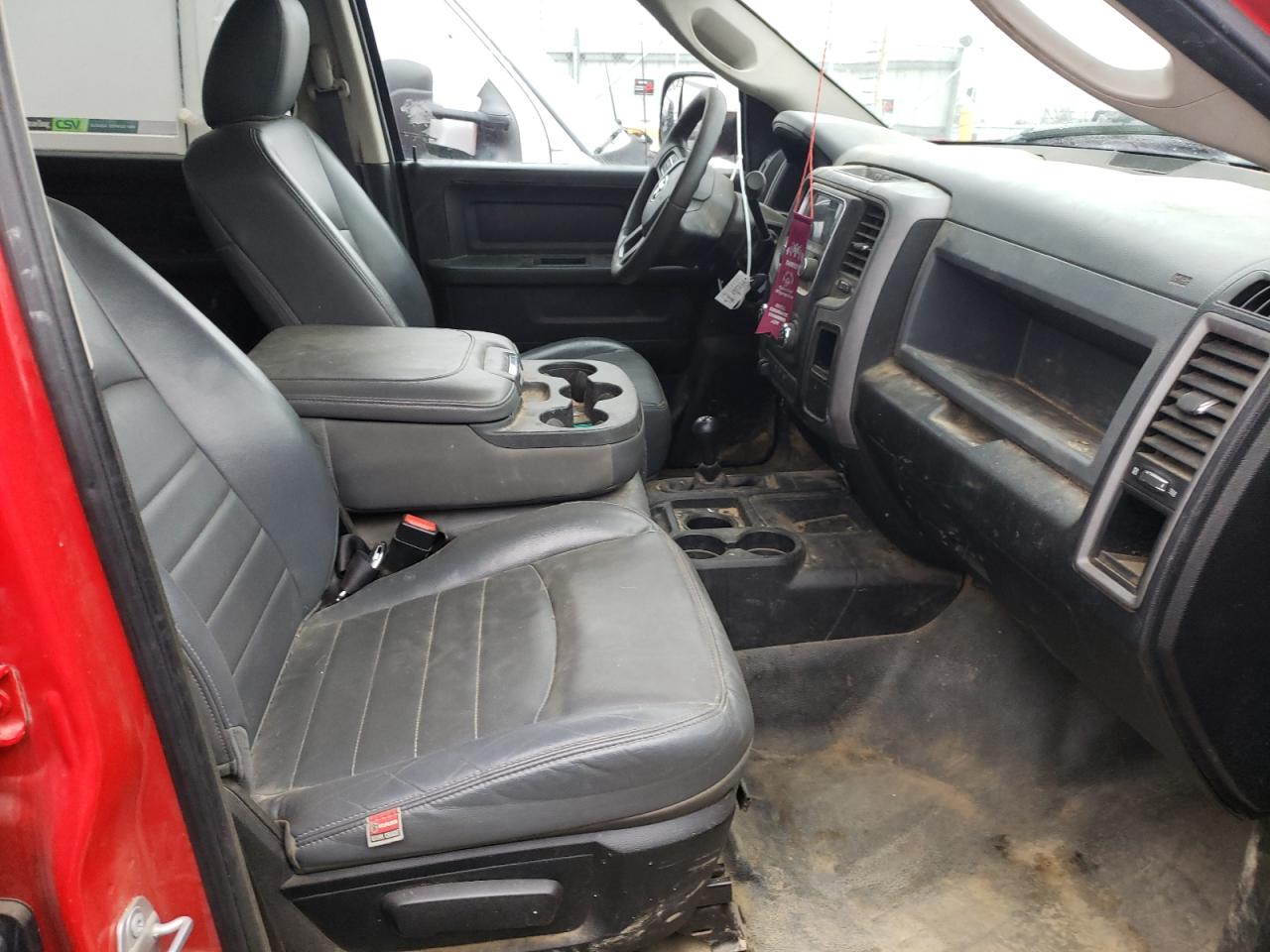 Photo 5 from auction – 2018 RAM 3500 ST with VIN 3C63RRGL1JG311996