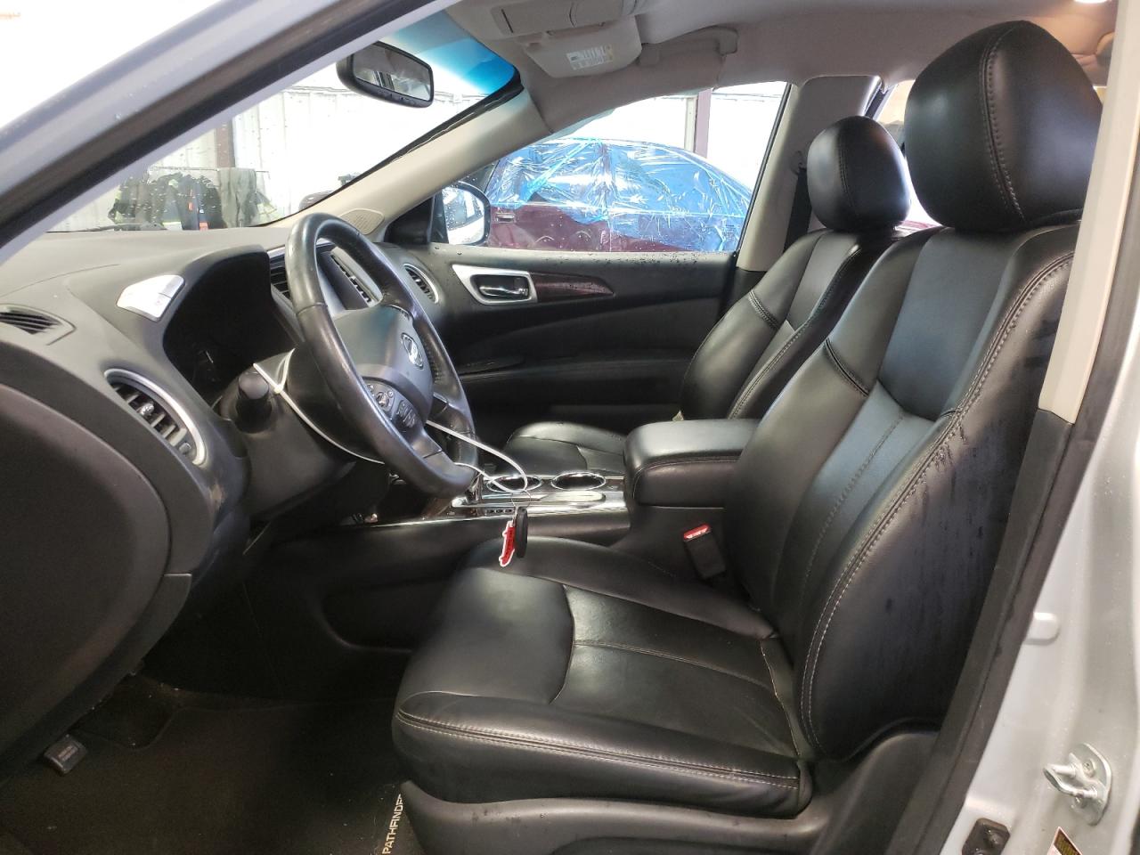 Photo 5 from auction – 2015 NISSAN PATHFINDER with VIN 5N1AR2MN5FC701339