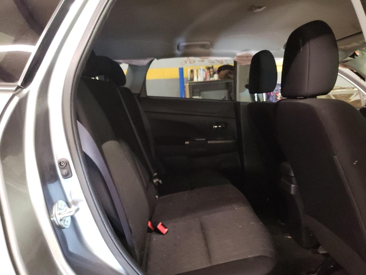 Photo 6 from auction – 2021 MITSUBISHI OUTLANDER with VIN JA4APVAU4MU009971