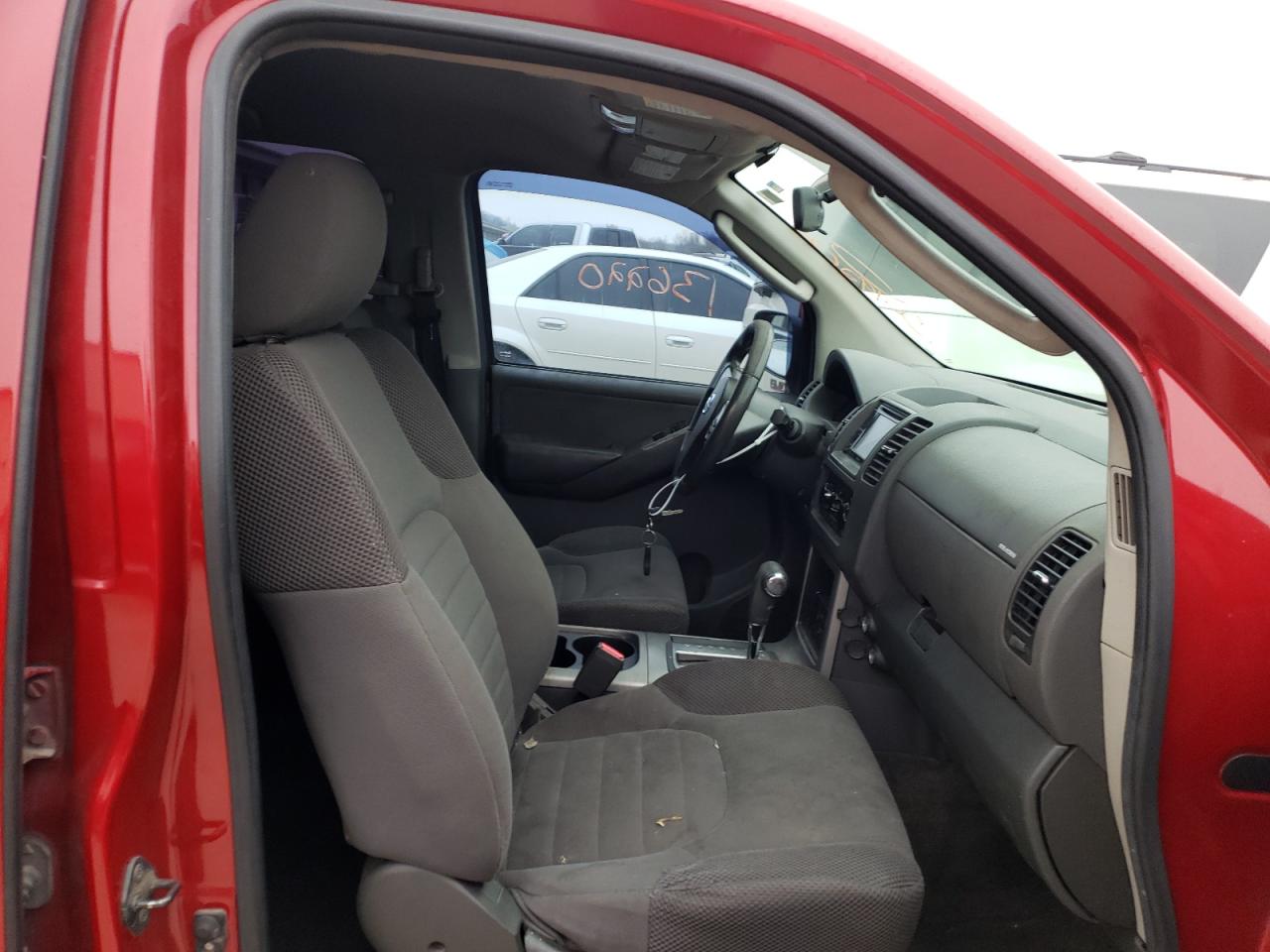 Photo 5 from auction – 2010 NISSAN PATHFINDER with VIN 5N1AR1NN8AC621762