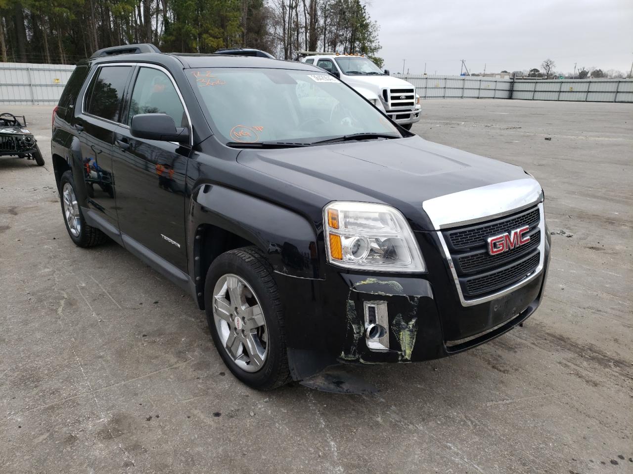 GMC TERRAIN SL 2012 with VIN 2GKFLVEK1C6100679 - Photo from auction