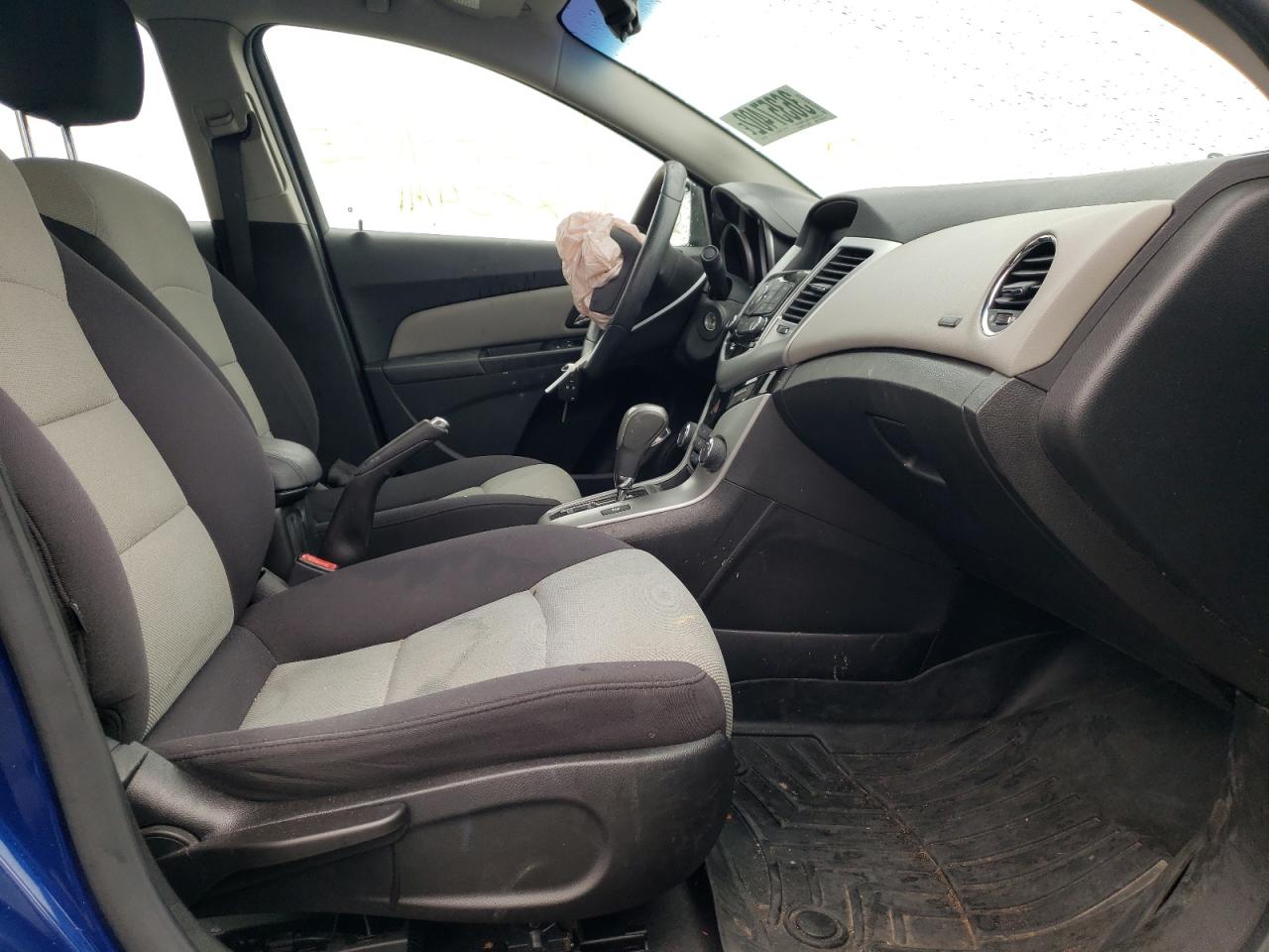 Photo 5 from auction – 2012 CHEVROLET CRUZE LS with VIN 1G1PC5SH0C7294316